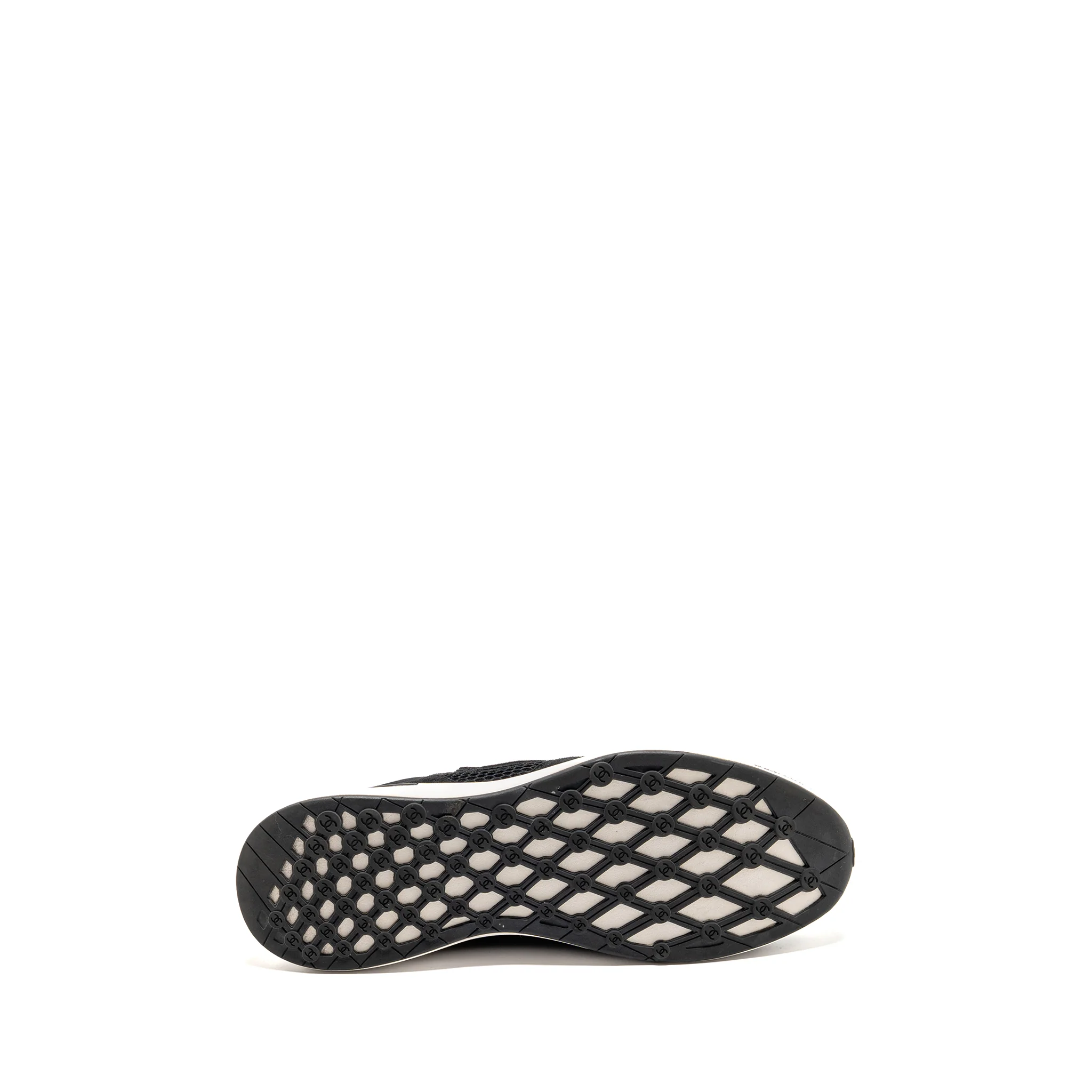 Chanel size 45 CC logo sneakers Suede / Mesh black / white - Image 7