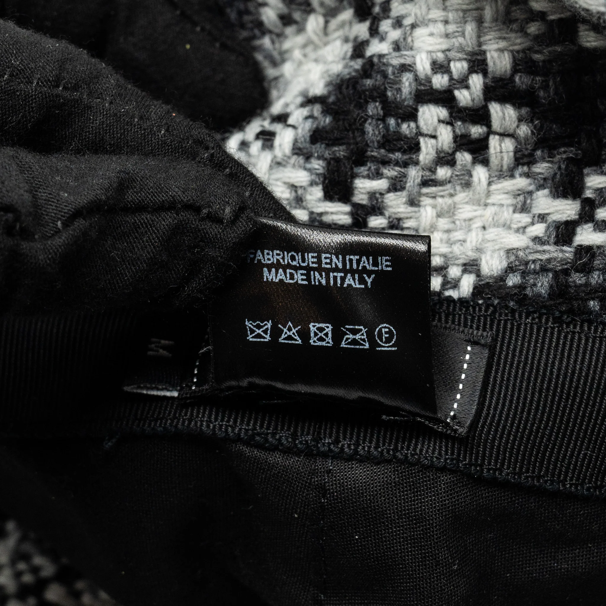 Chanel Size M Bucket Hat Tweed Multicoloured SHW - Image 7