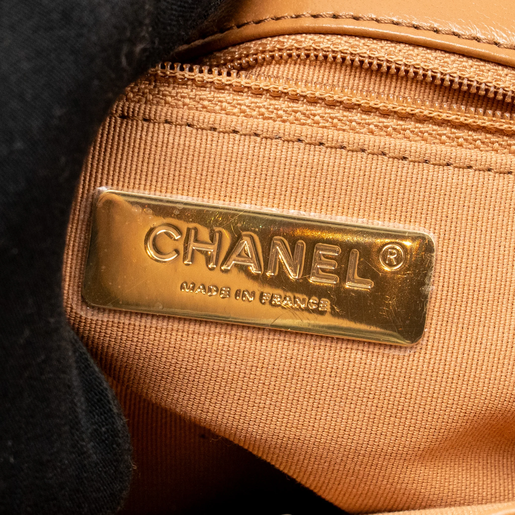 Chanel Small 19 Bag Lambskin Caramel Multicoloured Hardware (Microchip) - Image 15