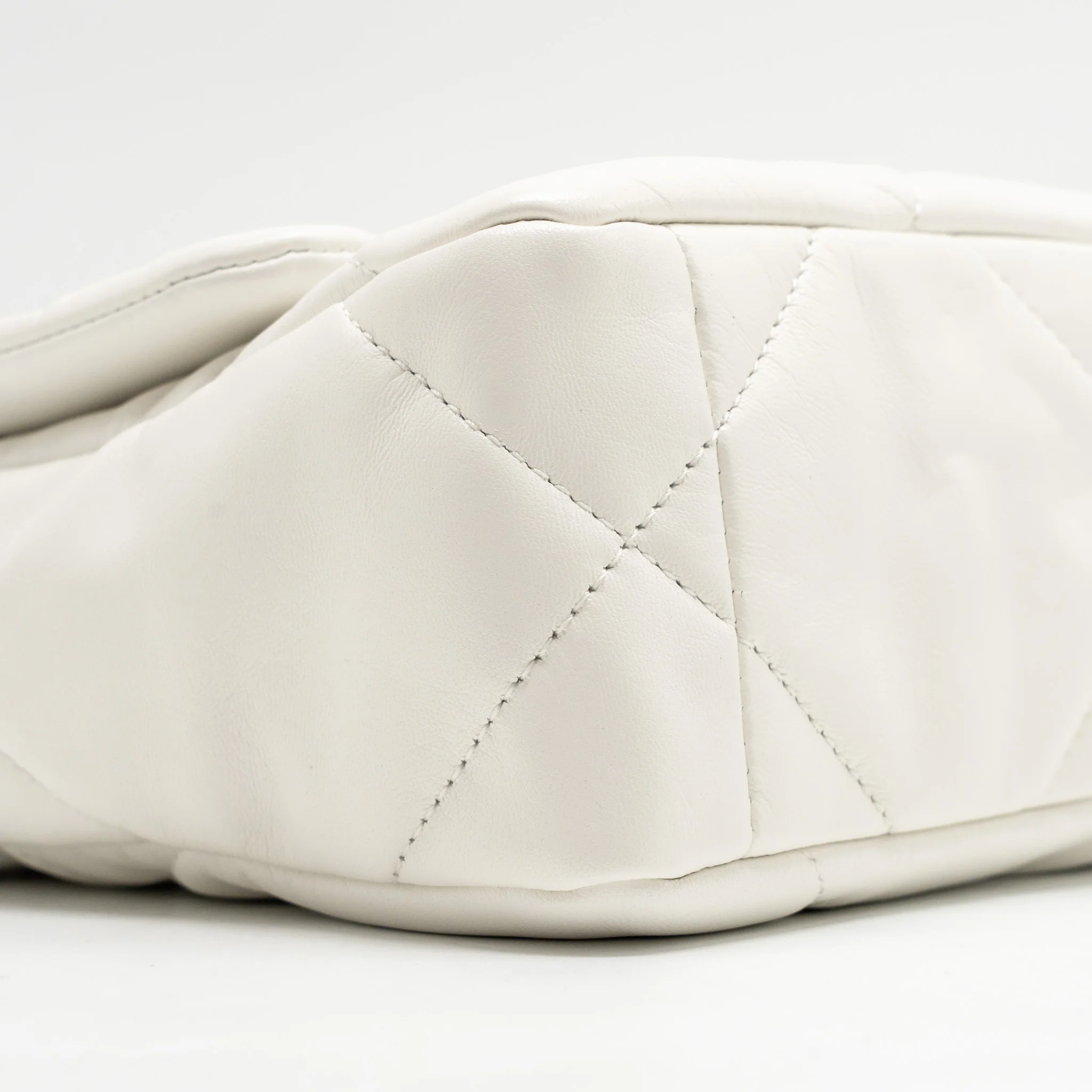Chanel Small 19 Bag Lambskin White Multicolour Hardware - Image 6