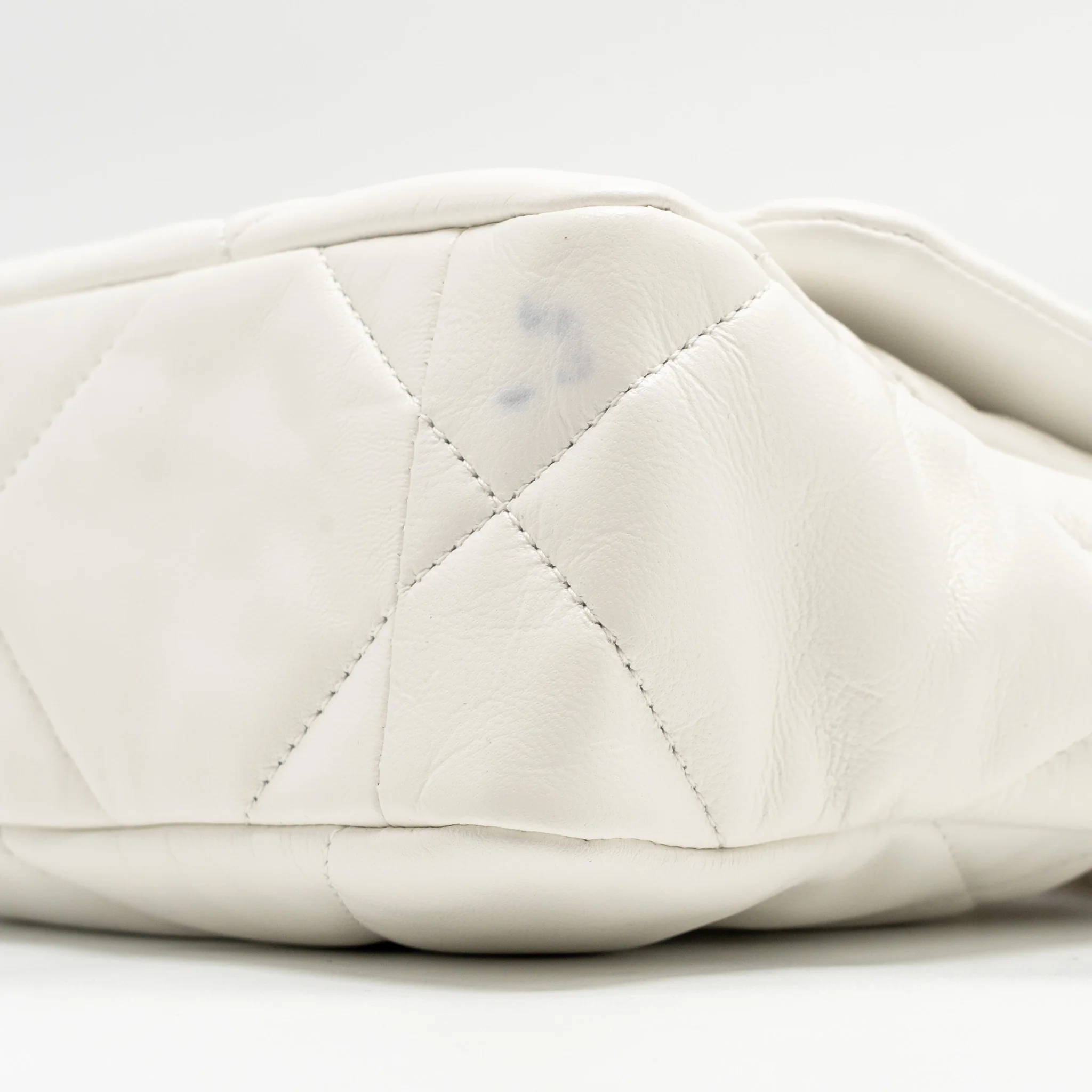 Chanel Small 19 Bag Lambskin White Multicolour Hardware - Image 7