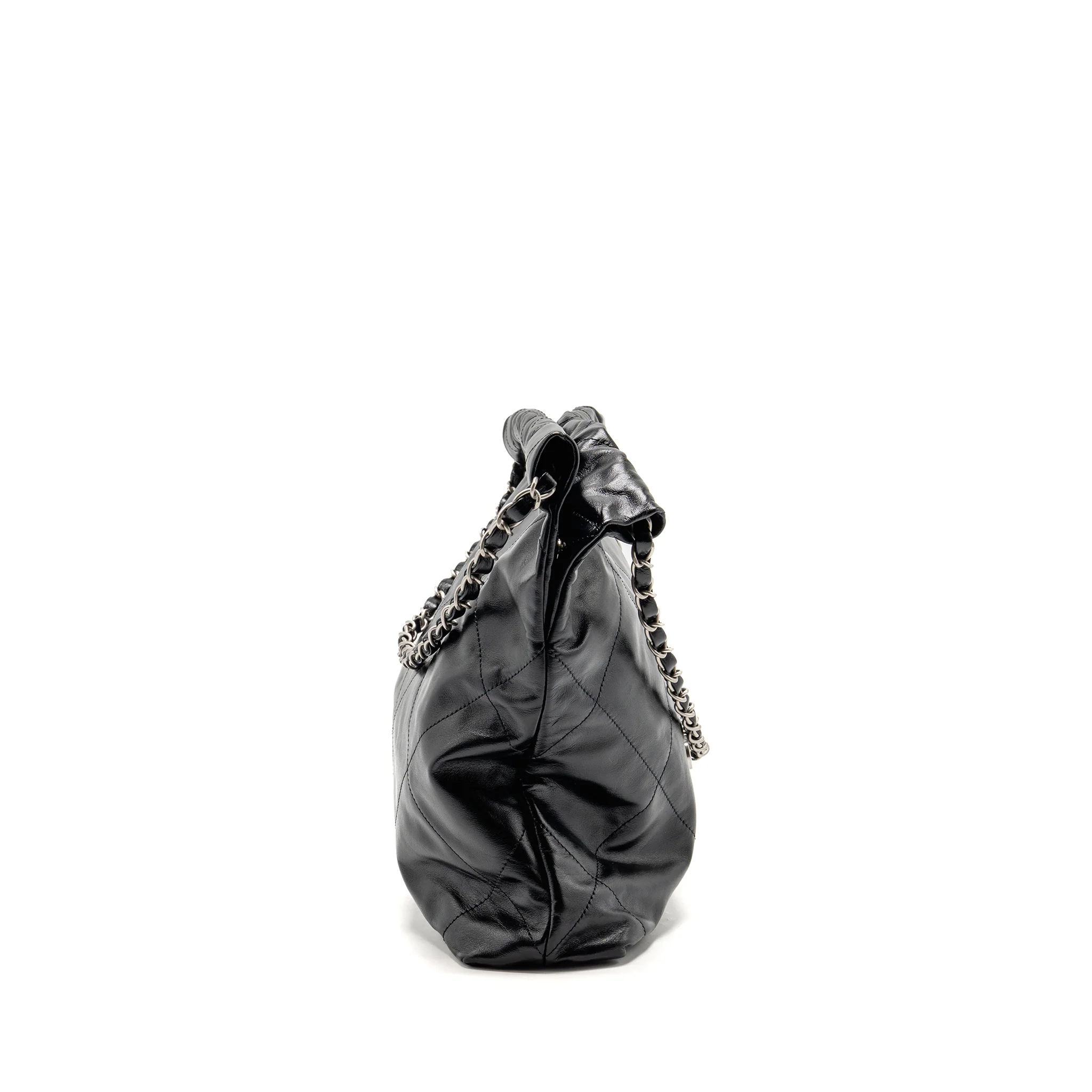 Chanel small 22 bag shiny calfskin black SHW (microchip) - Image 3