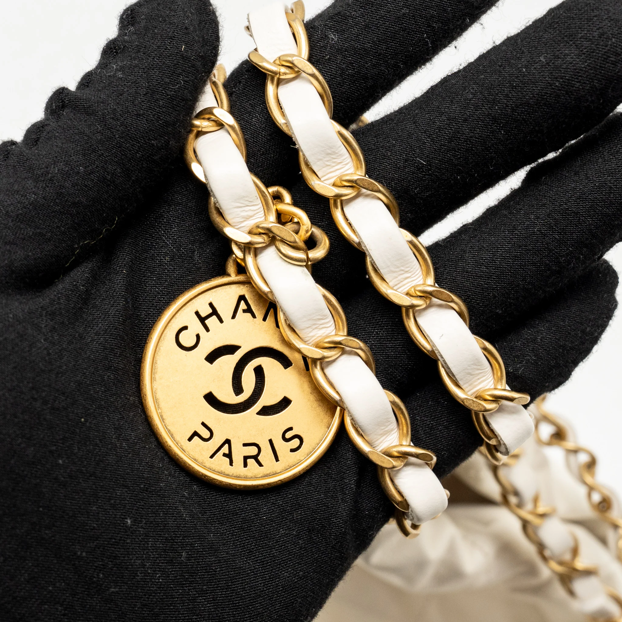 Chanel Small 22 Bag with Black Letter Logo Calfskin White GHW (Microchip) - Image 16