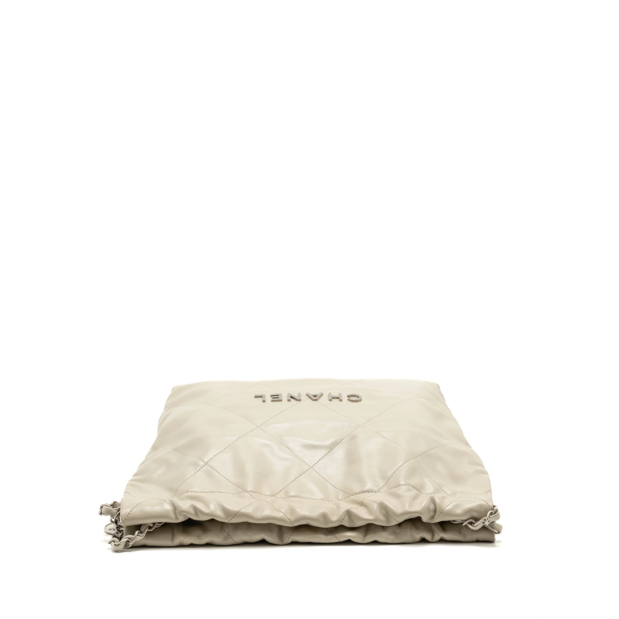 Chanel Small 22 Shiny Calfskin Light Grey SHW (Microchip) - Image 5