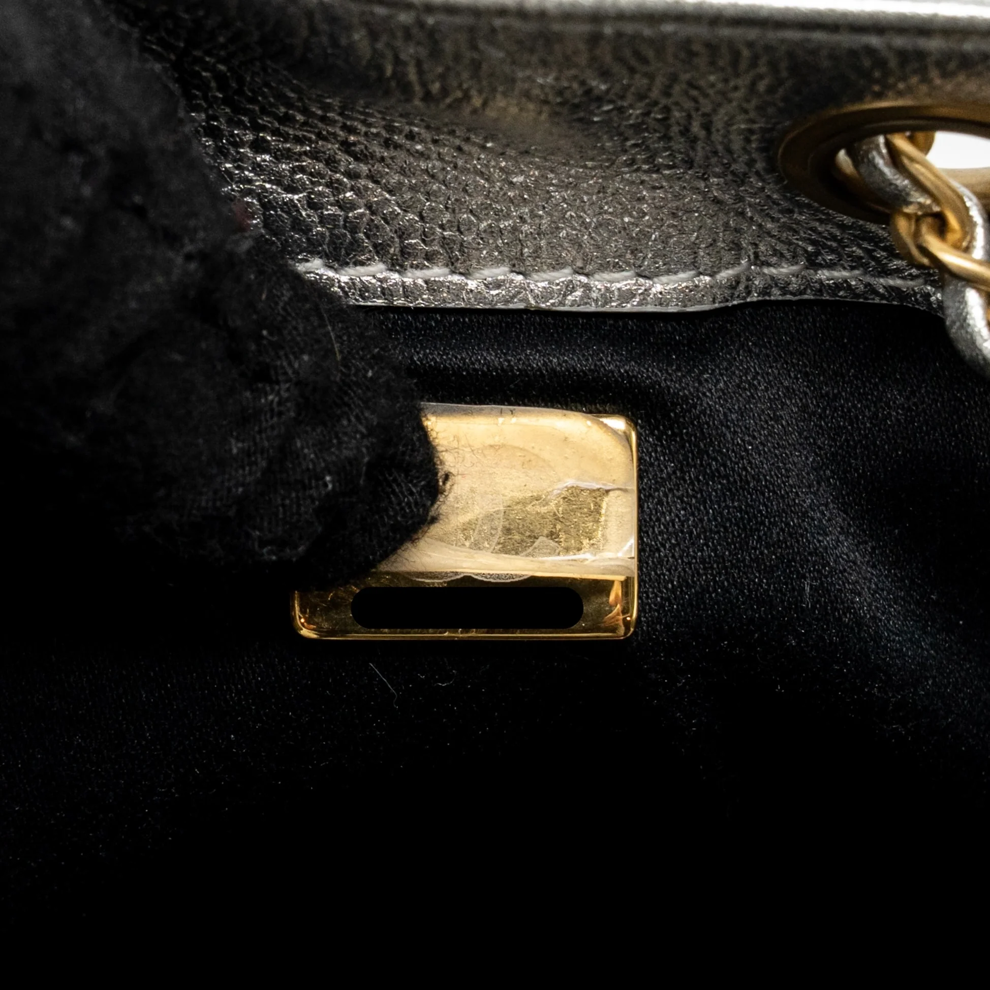 Chanel Small 25 bag caviar silver GHW (microchip) - Image 16