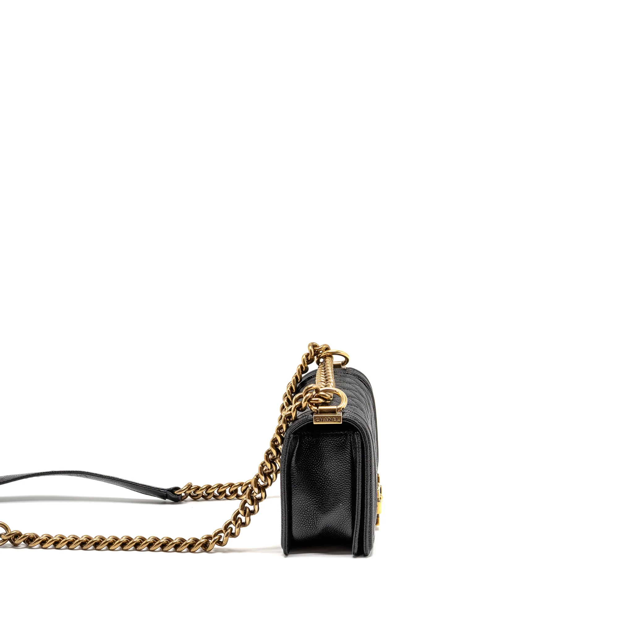 Chanel Small boy bag grained calfskin black GHW - Image 3