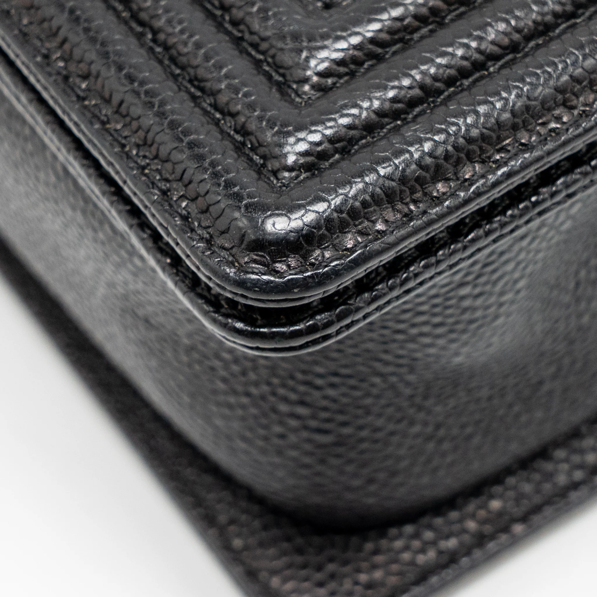 Chanel Small boy bag grained calfskin black GHW - Image 9