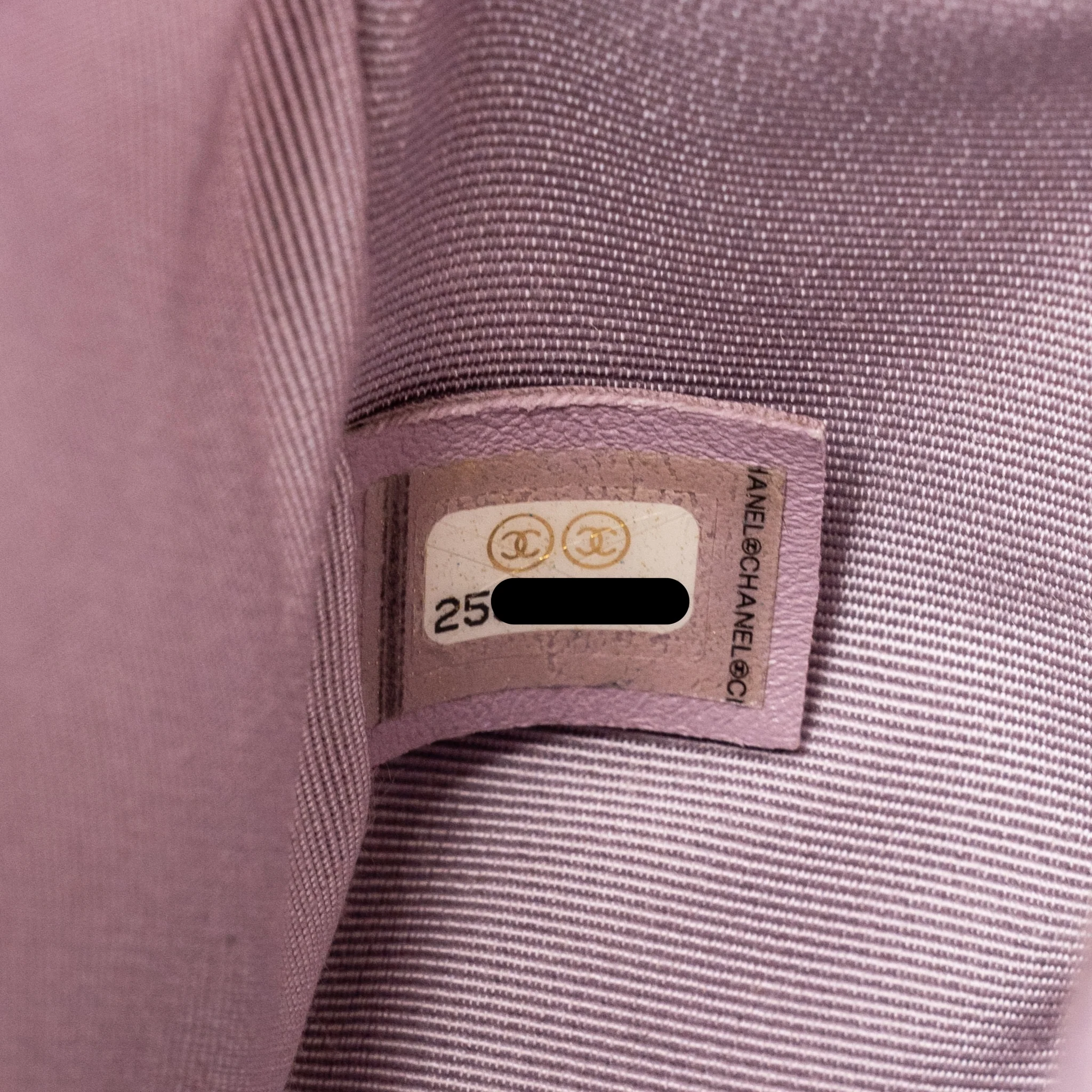 Chanel Small Boy Bag Limited Edition Patent Leather Iridescent Light Purple SHW - Image 18