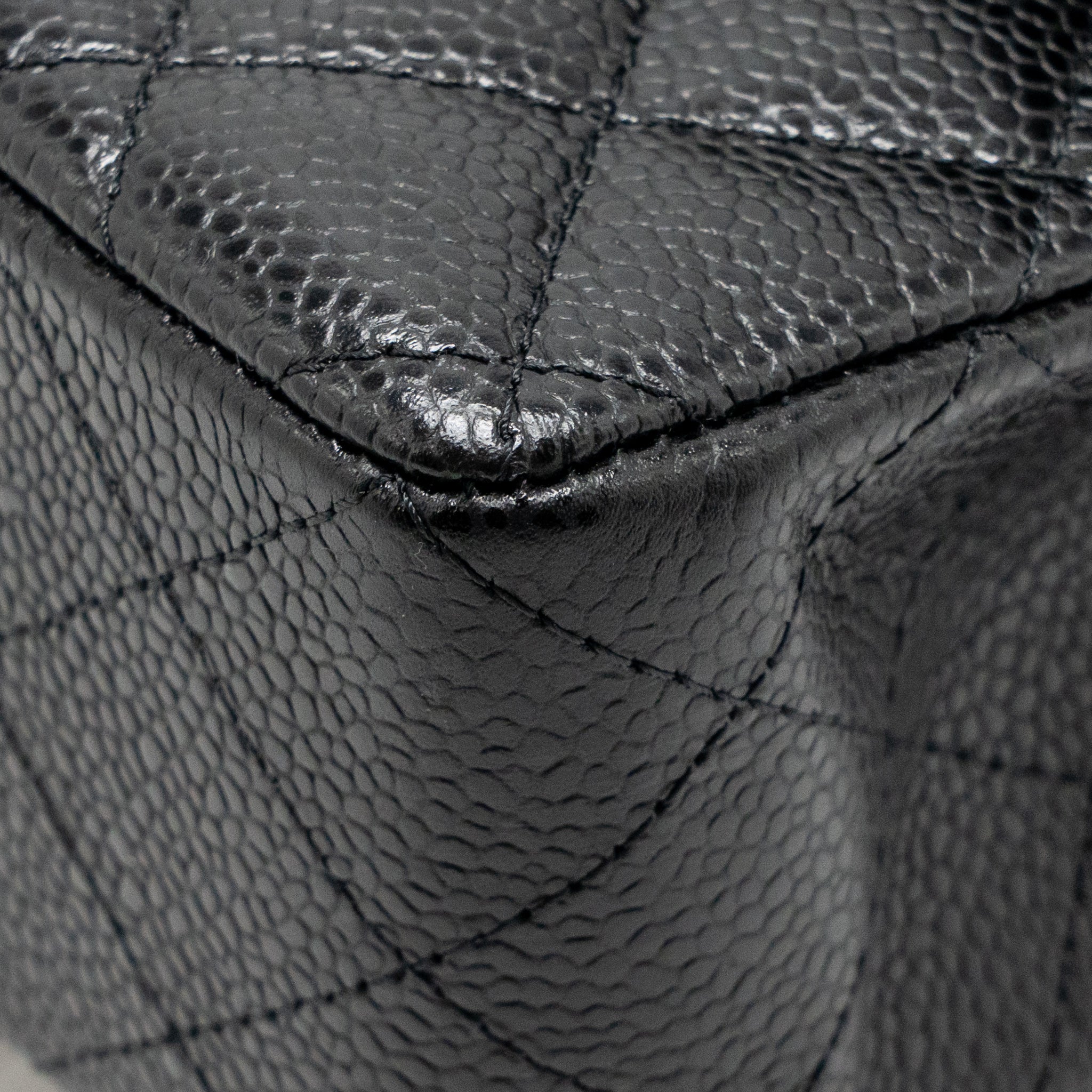 Chanel Small Classic double flap bag caviar black GHW (microchip) - Image 10