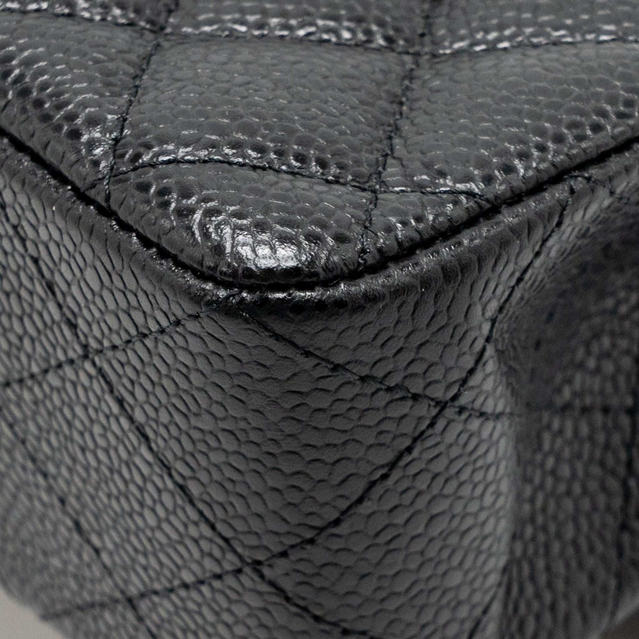 Chanel Small Classic double flap bag caviar black GHW (microchip) - Image 12