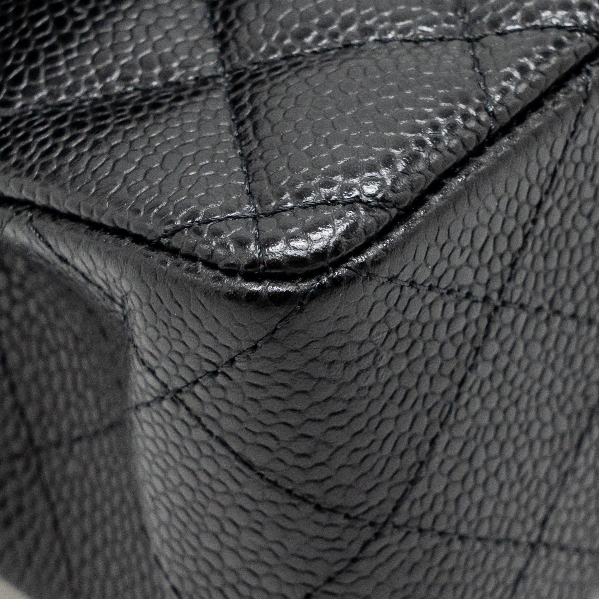 Chanel Small Classic double flap bag caviar black GHW (microchip) - Image 9