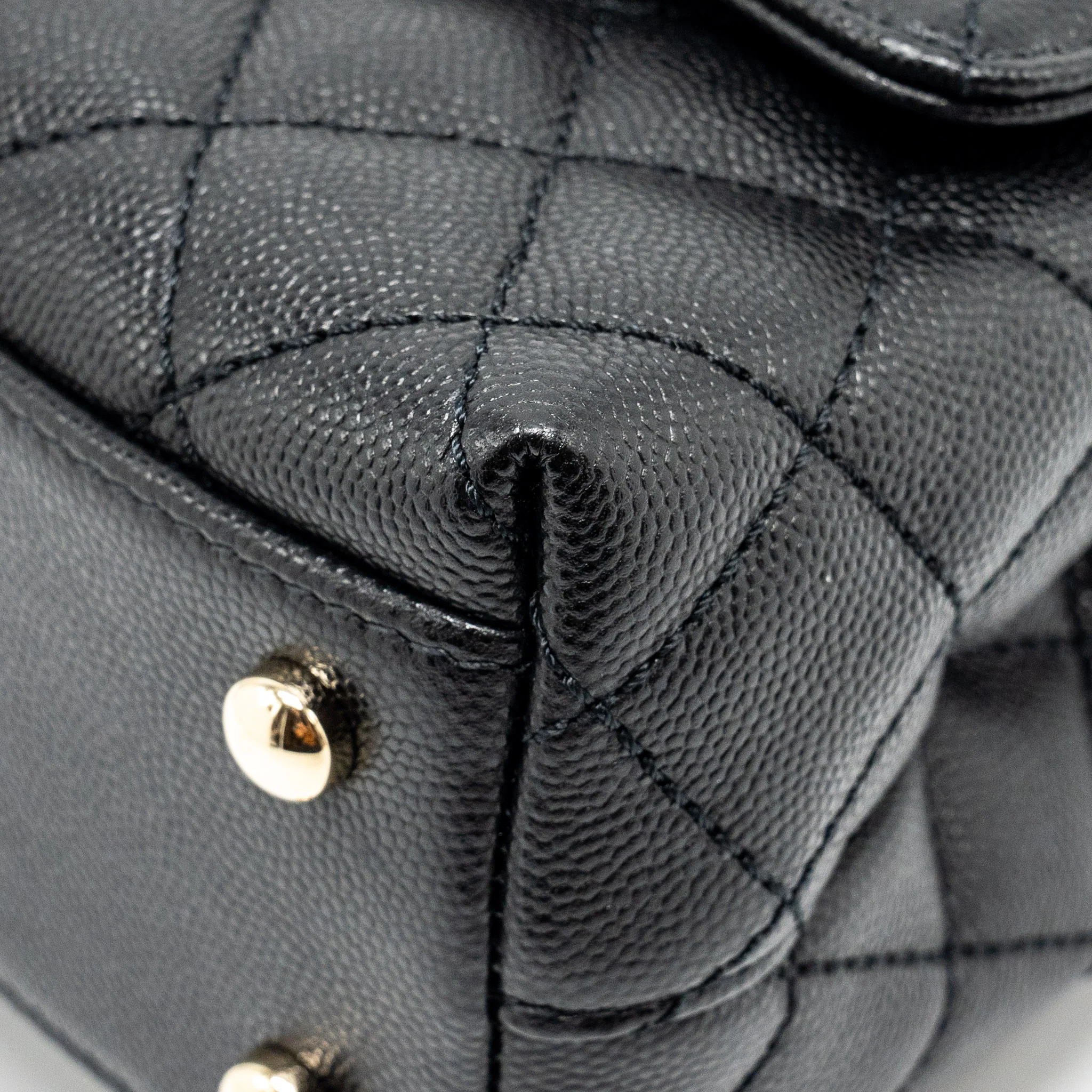 Chanel SMALL COCO HANDLE CAVIAR black LGHW (microchip) - Image 8