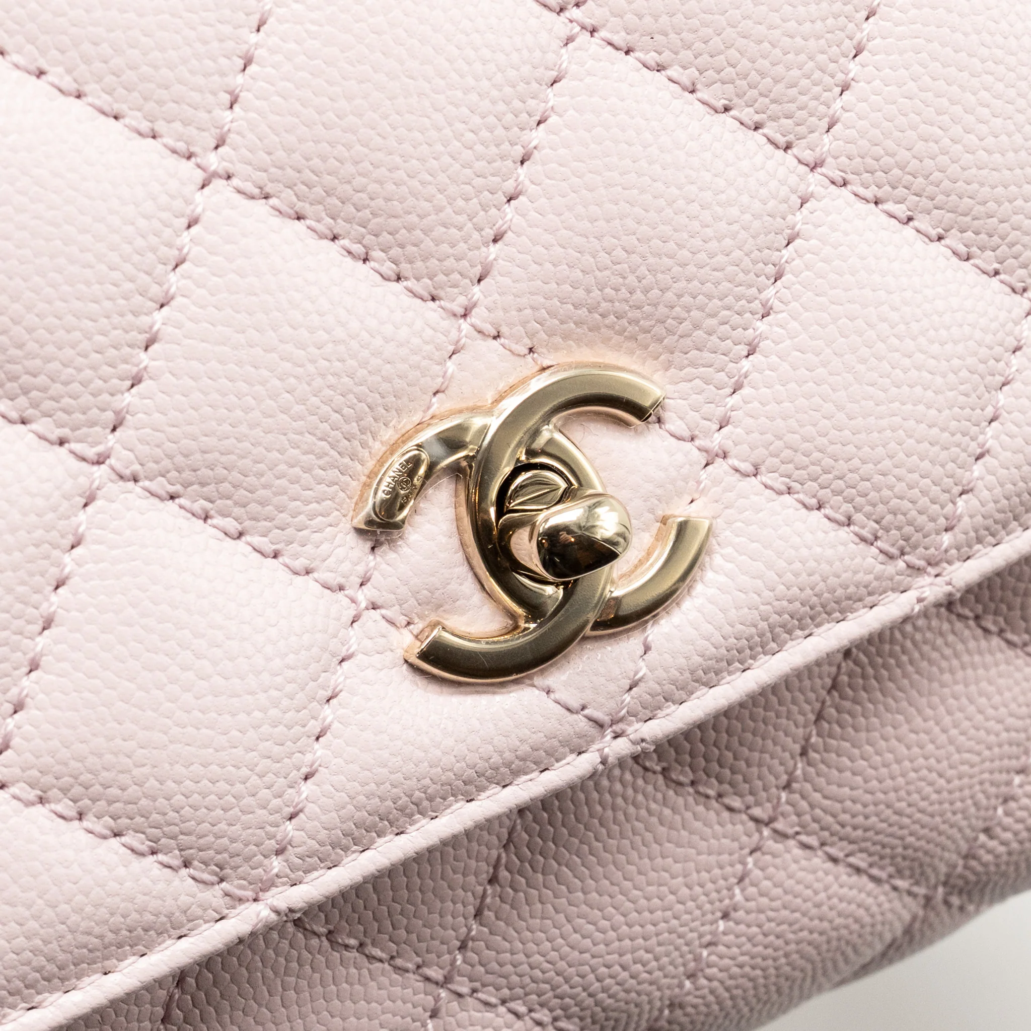 Chanel Small Coco Handle Caviar Light Pink LGHW (microchip) - Image 13