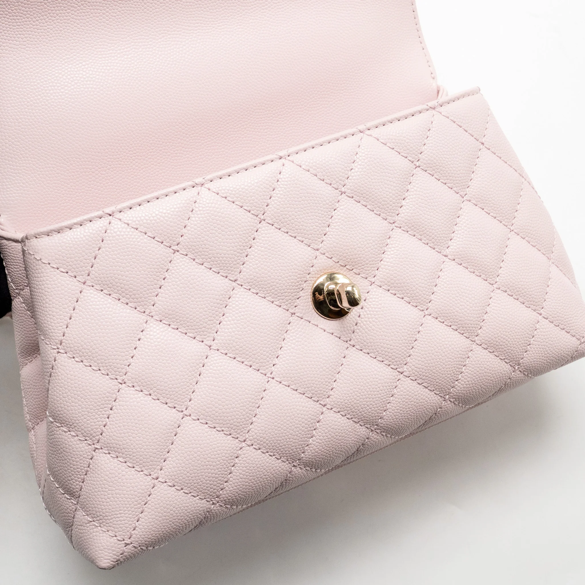 Chanel Small Coco Handle Caviar Light Pink LGHW (microchip) - Image 14