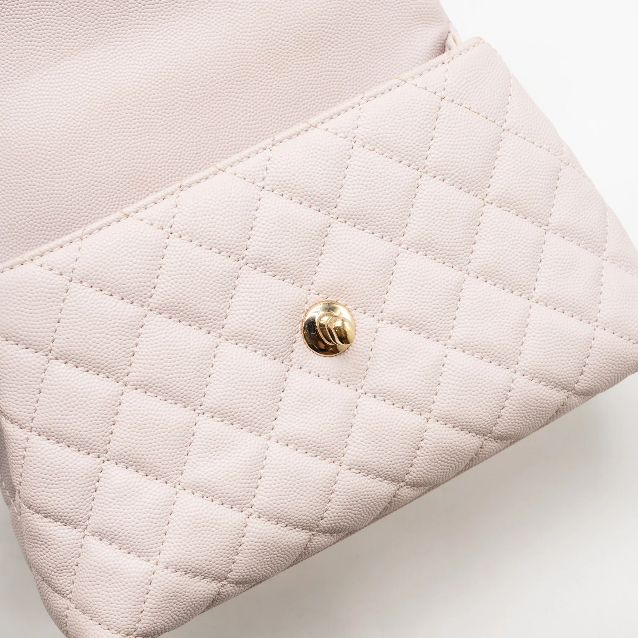 Chanel Small Coco Handle Caviar Lilac LGHW - Image 15