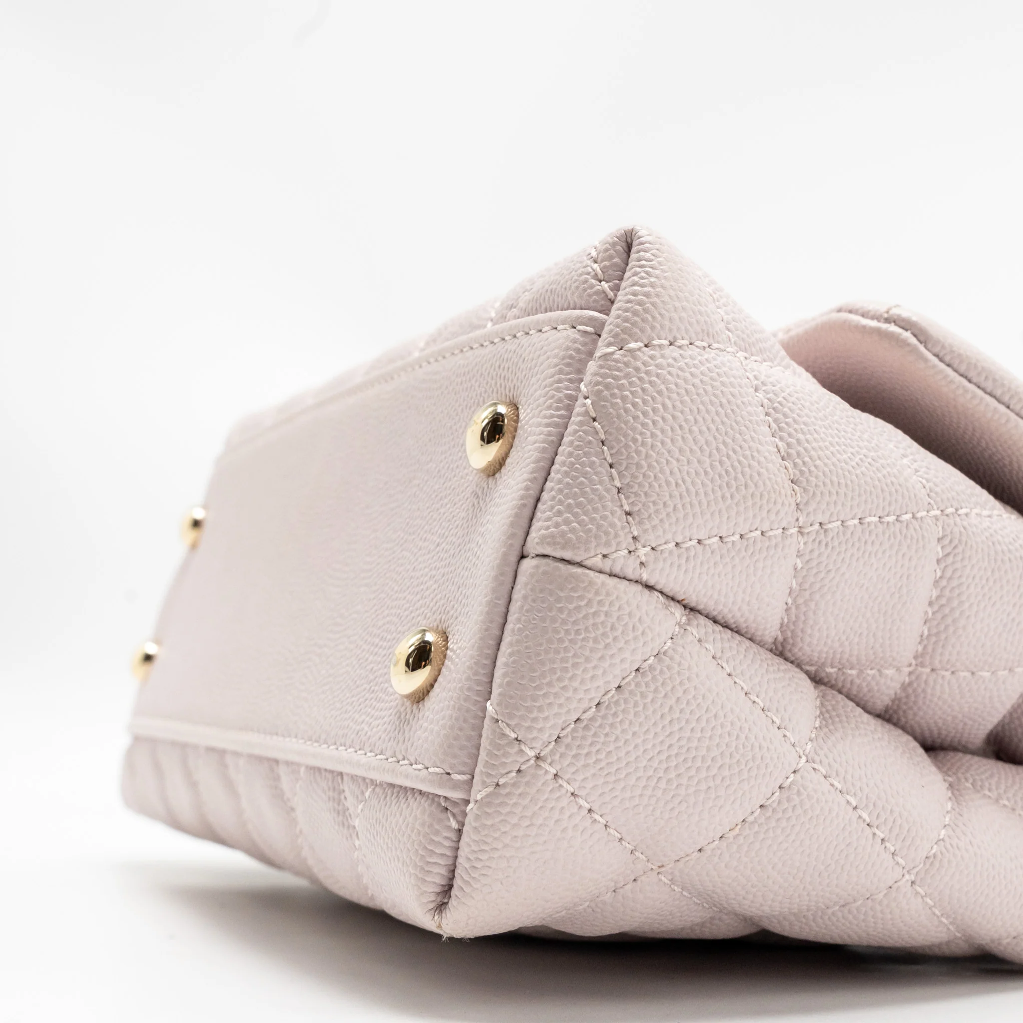 Chanel Small Coco Handle Caviar Lilac LGHW - Image 8