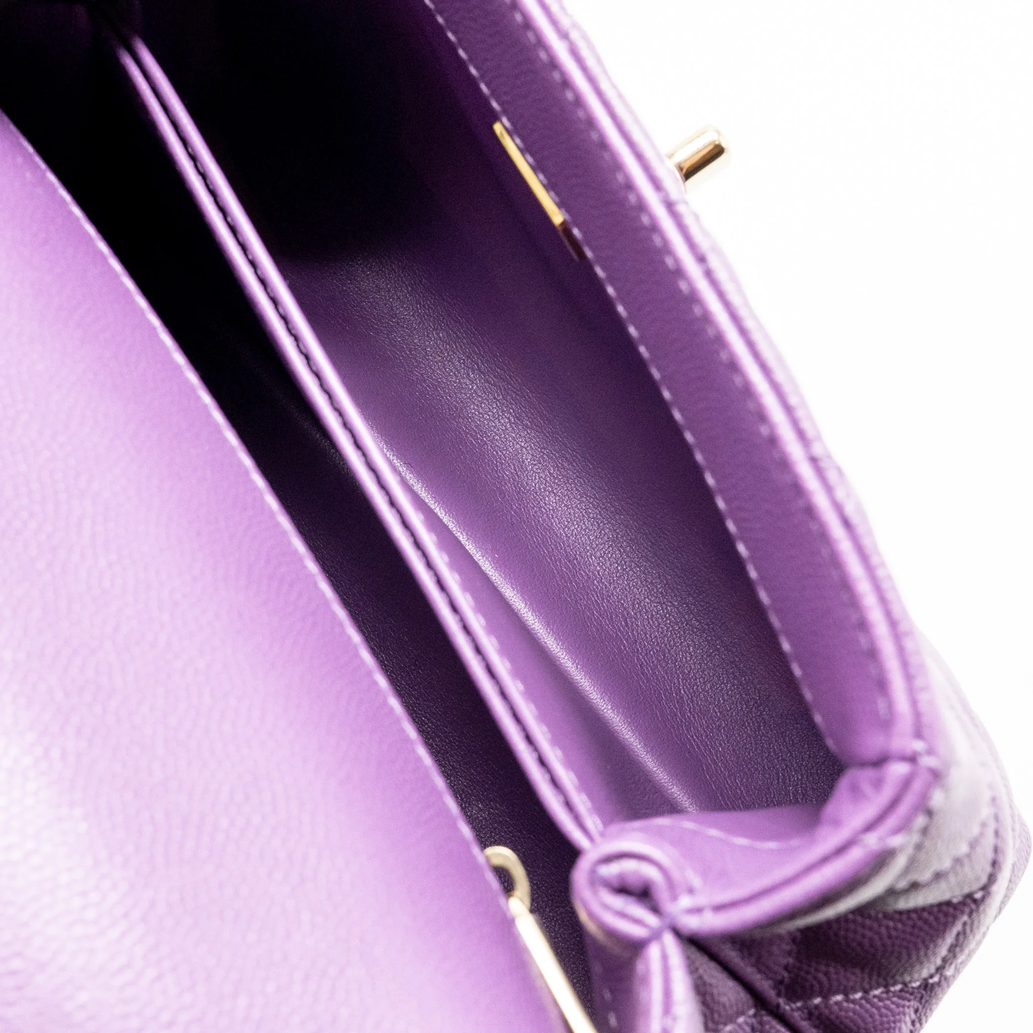 Chanel Small Coco Handle Caviar purple LGHW (microchip) - Image 16