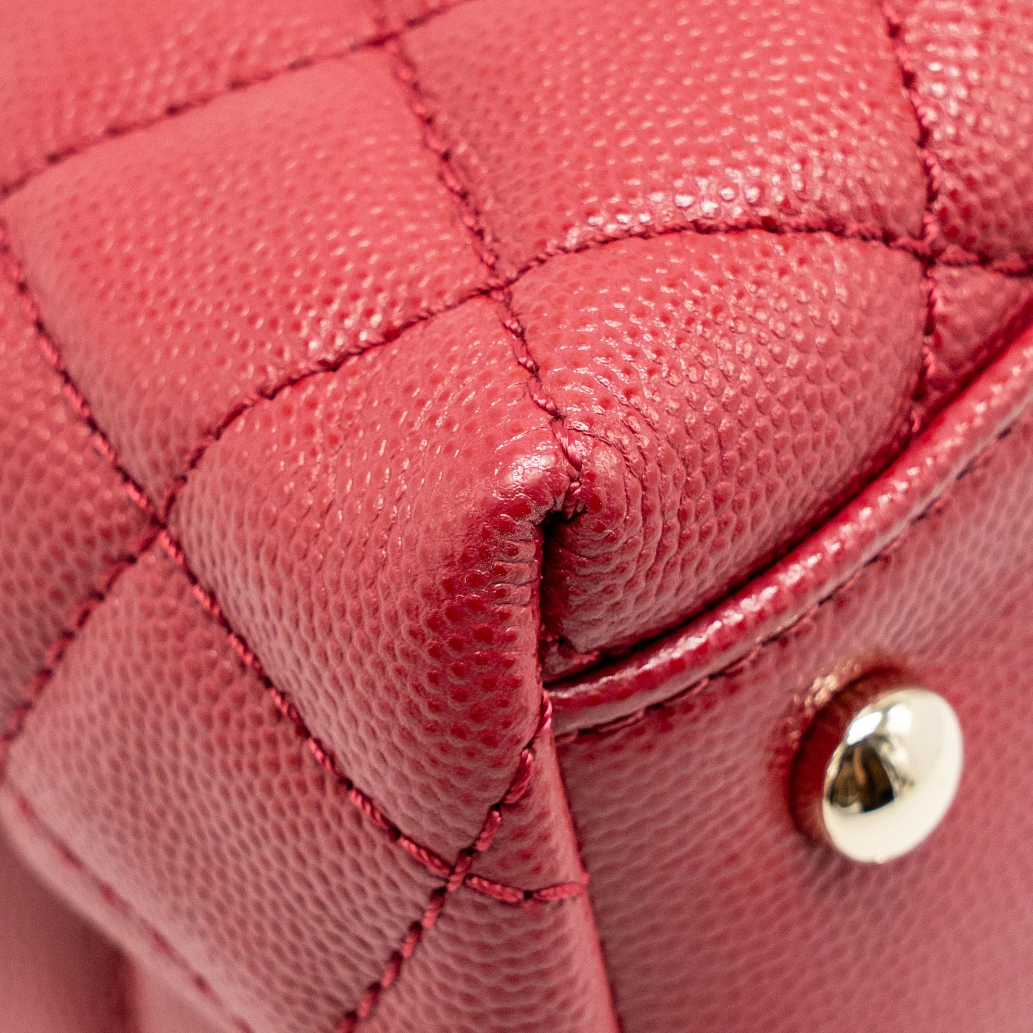 Chanel Small Coco handle caviar red LGHW (microchip) - Image 11