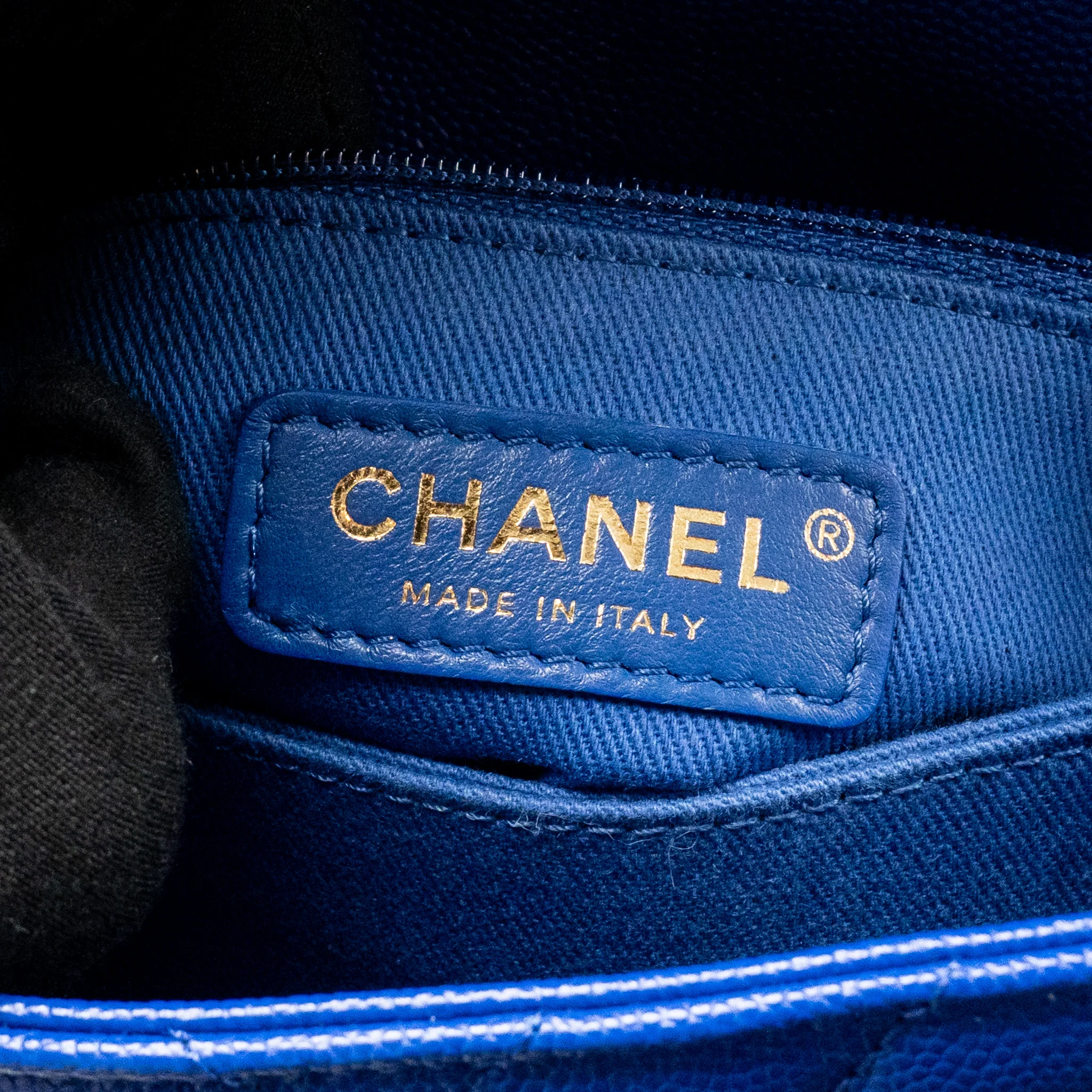 Chanel Small Coco Handle Chevron Caviar Blue GHW - Image 17