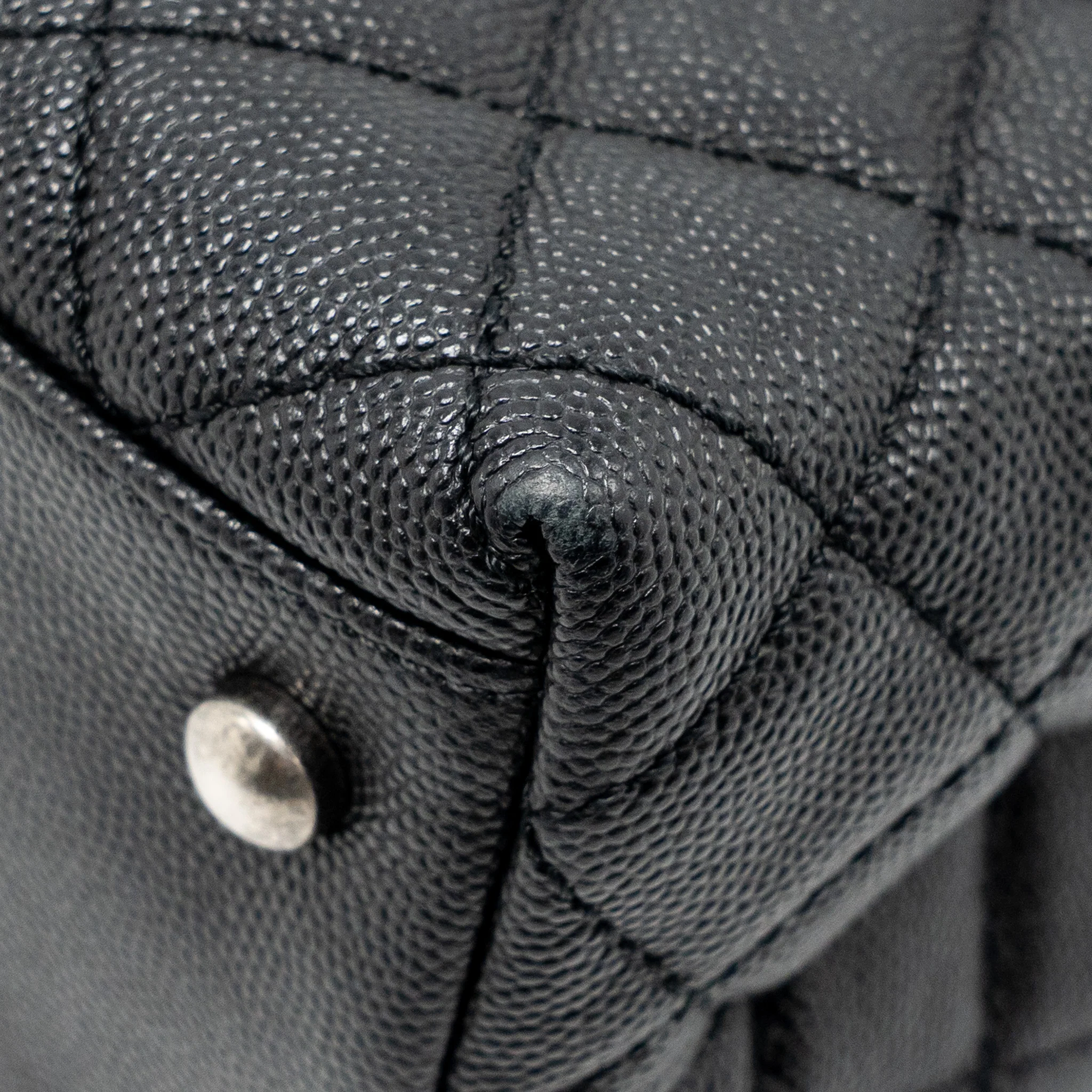 Chanel Medium Coco Handle Flap Bag Lizard Embossed Handle Caviar Black Ruthenium Hardware - Image 11