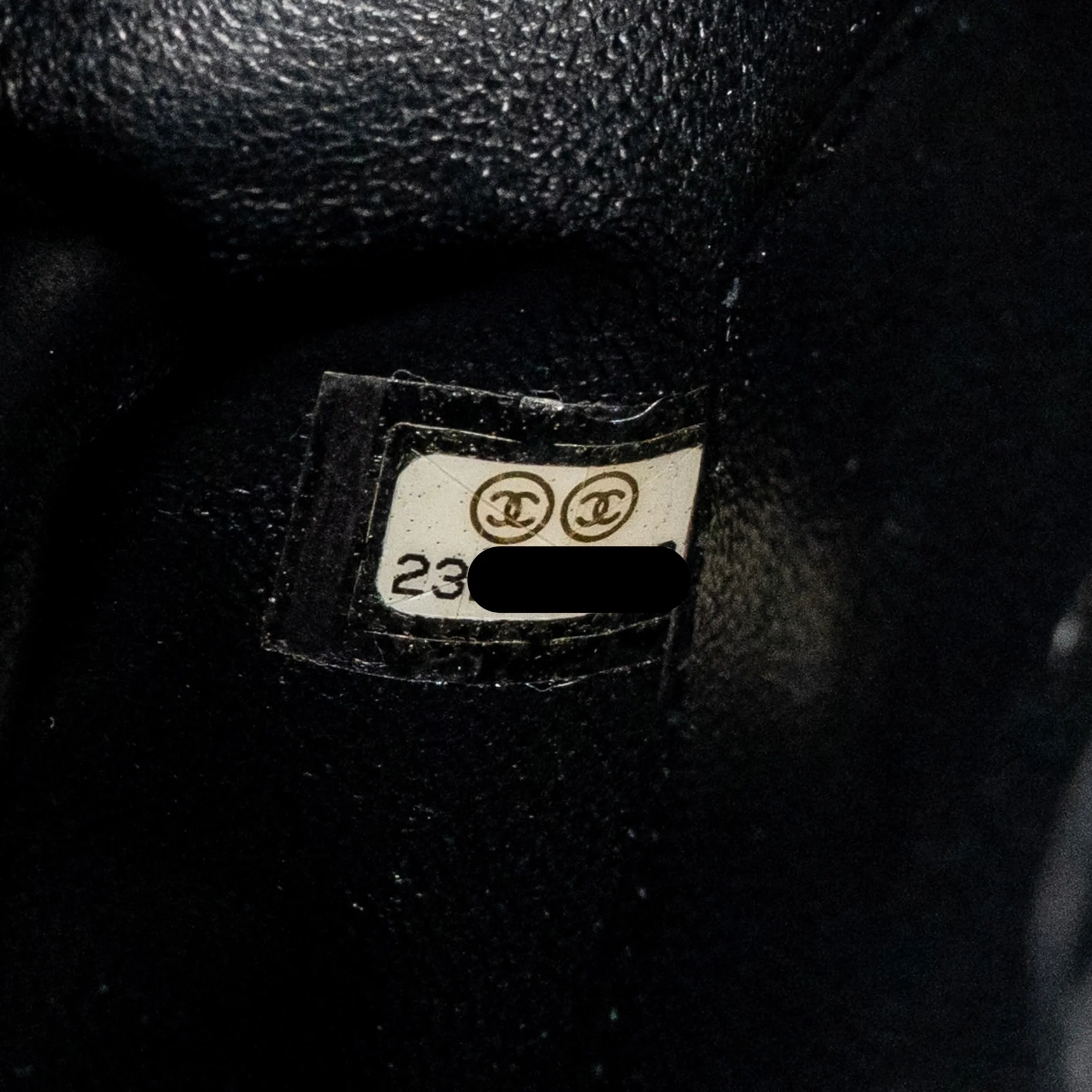 Chanel Medium Coco Handle Flap Bag Lizard Embossed Handle Caviar Black Ruthenium Hardware - Image 18
