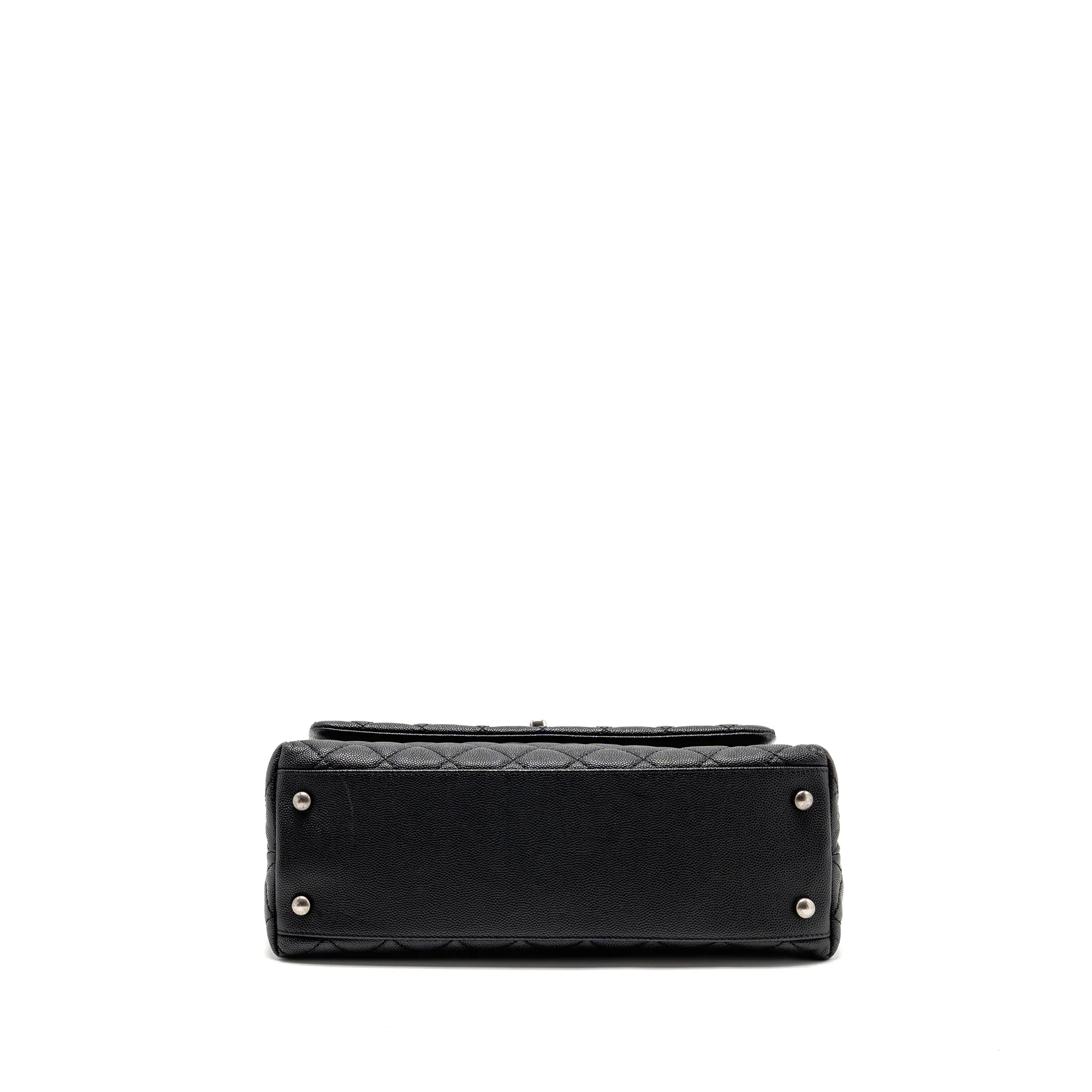 Chanel Medium Coco Handle Flap Bag Lizard Embossed Handle Caviar Black Ruthenium Hardware - Image 5