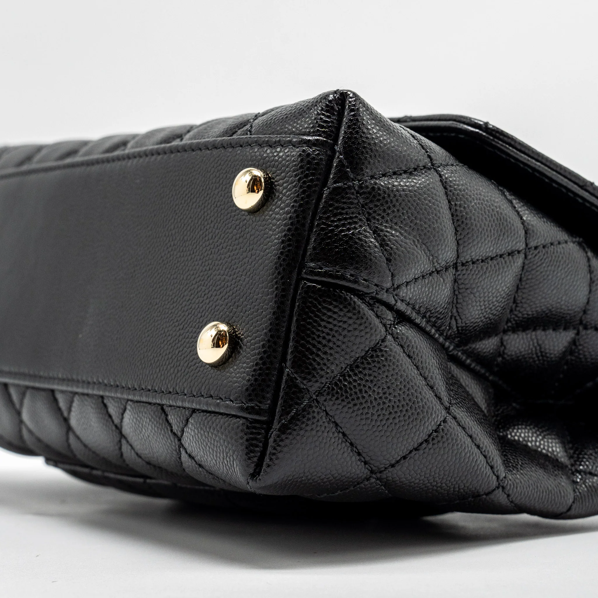 Chanel small coco handle with lizard embossed handle caviar black LGHW (microchip) - Image 7