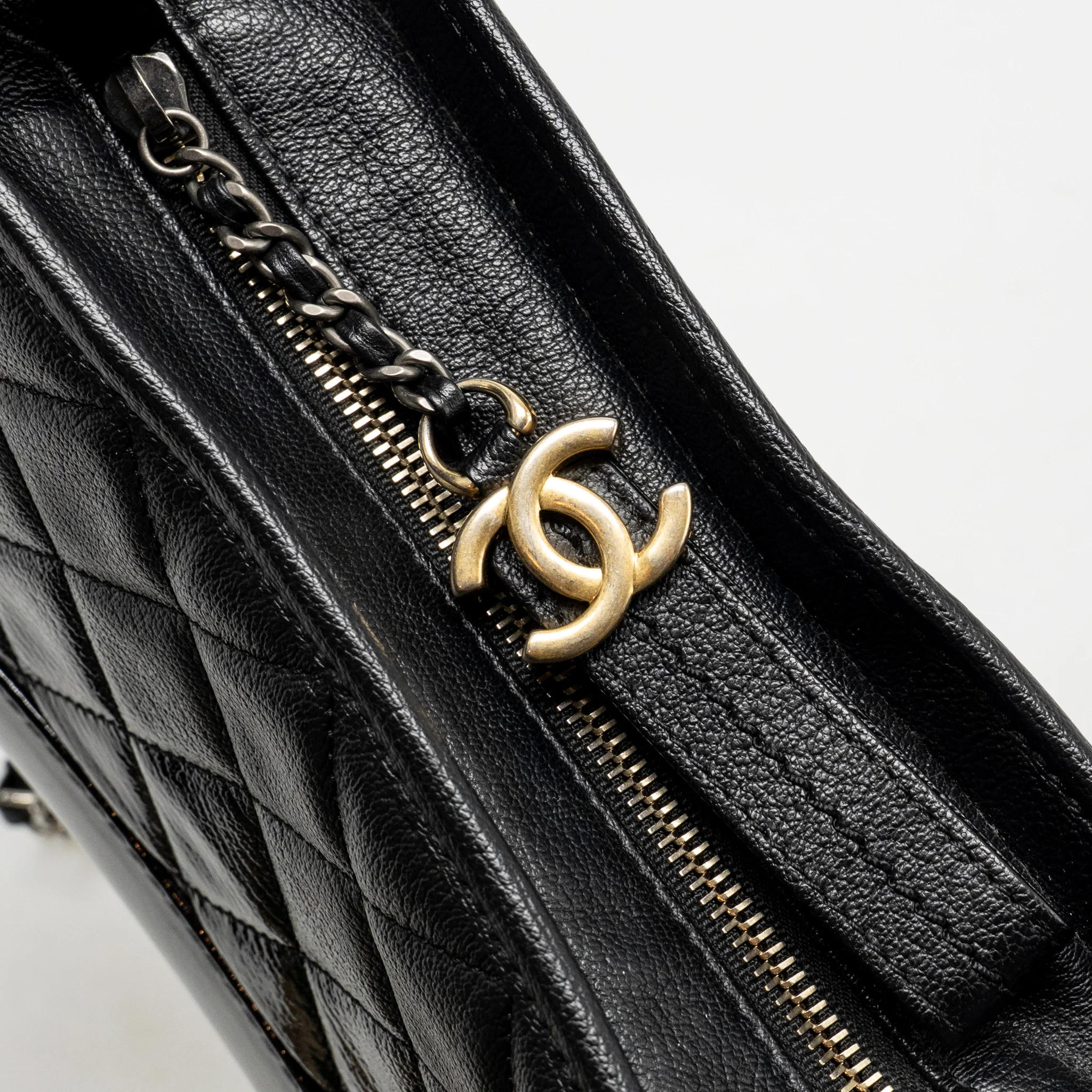 Chanel Small Gabrielle Hobo Bag Goatskin/Patent Black Multicolour Hardware - Image 12