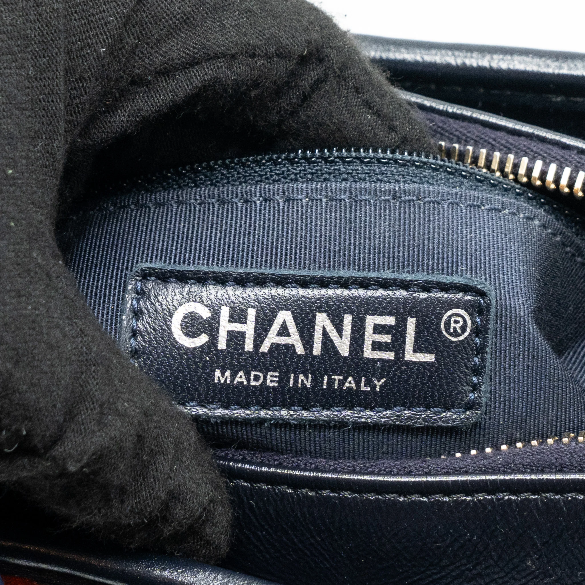 Chanel Small Gabrielle Hobo Bag Tweed/Calfskin Multicolour / Multicolour Hardware - Image 12