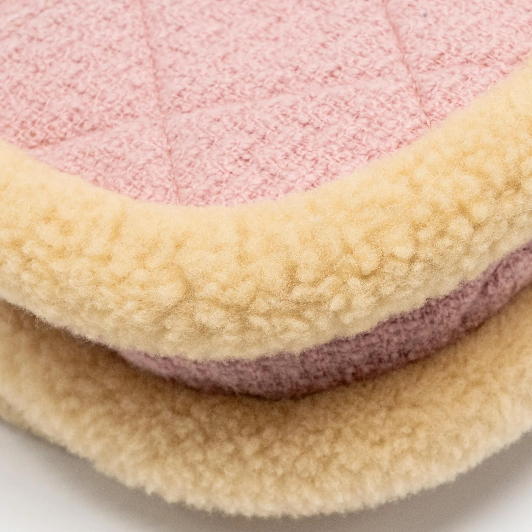 Chanel 22K Cozy Coco Round Flap Bag Tweed/Shearling Pink GHW (Microchip) - Image 11