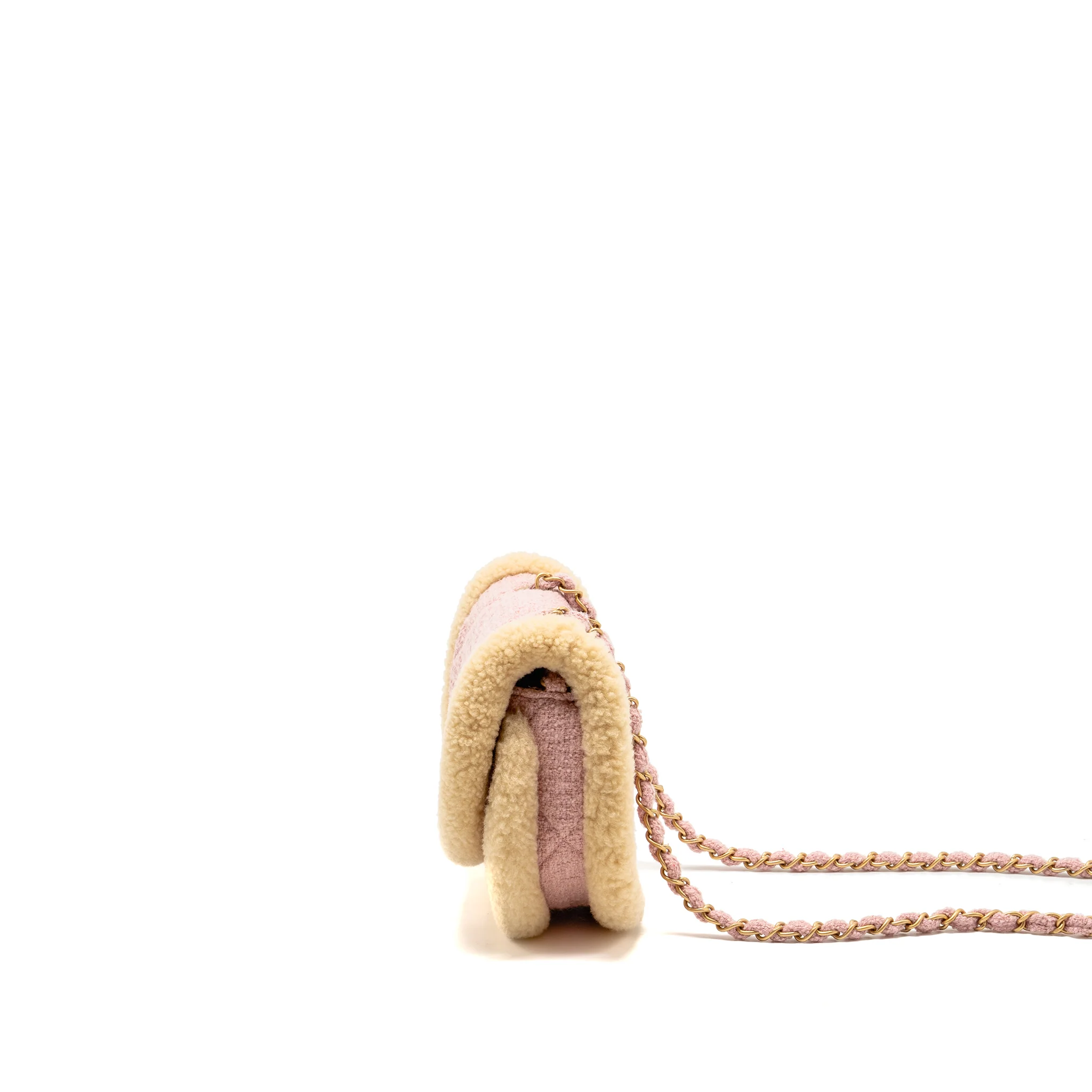 Chanel 22K Cozy Coco Round Flap Bag Tweed/Shearling Pink GHW (Microchip) - Image 4
