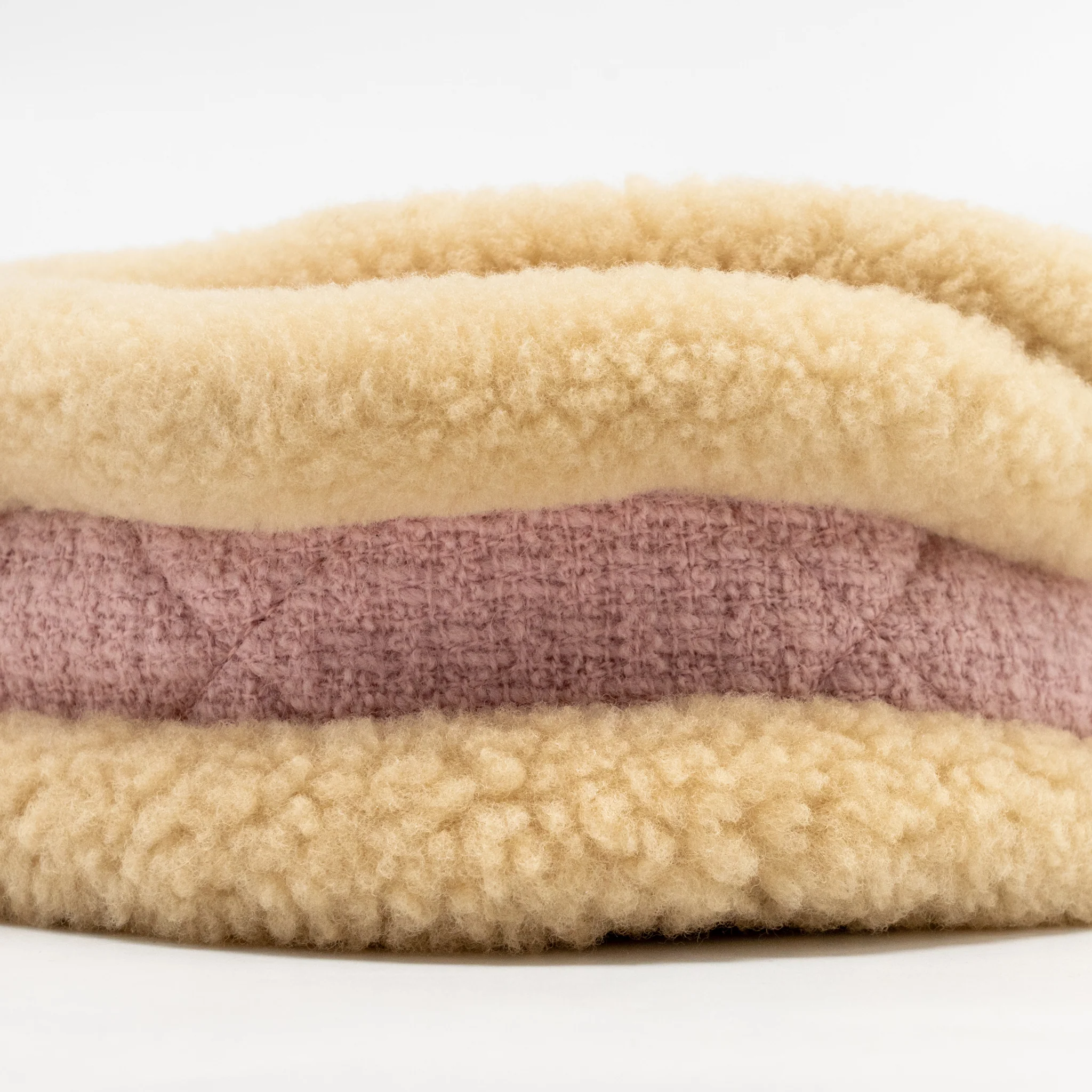 Chanel 22K Cozy Coco Round Flap Bag Tweed/Shearling Pink GHW (Microchip) - Image 8