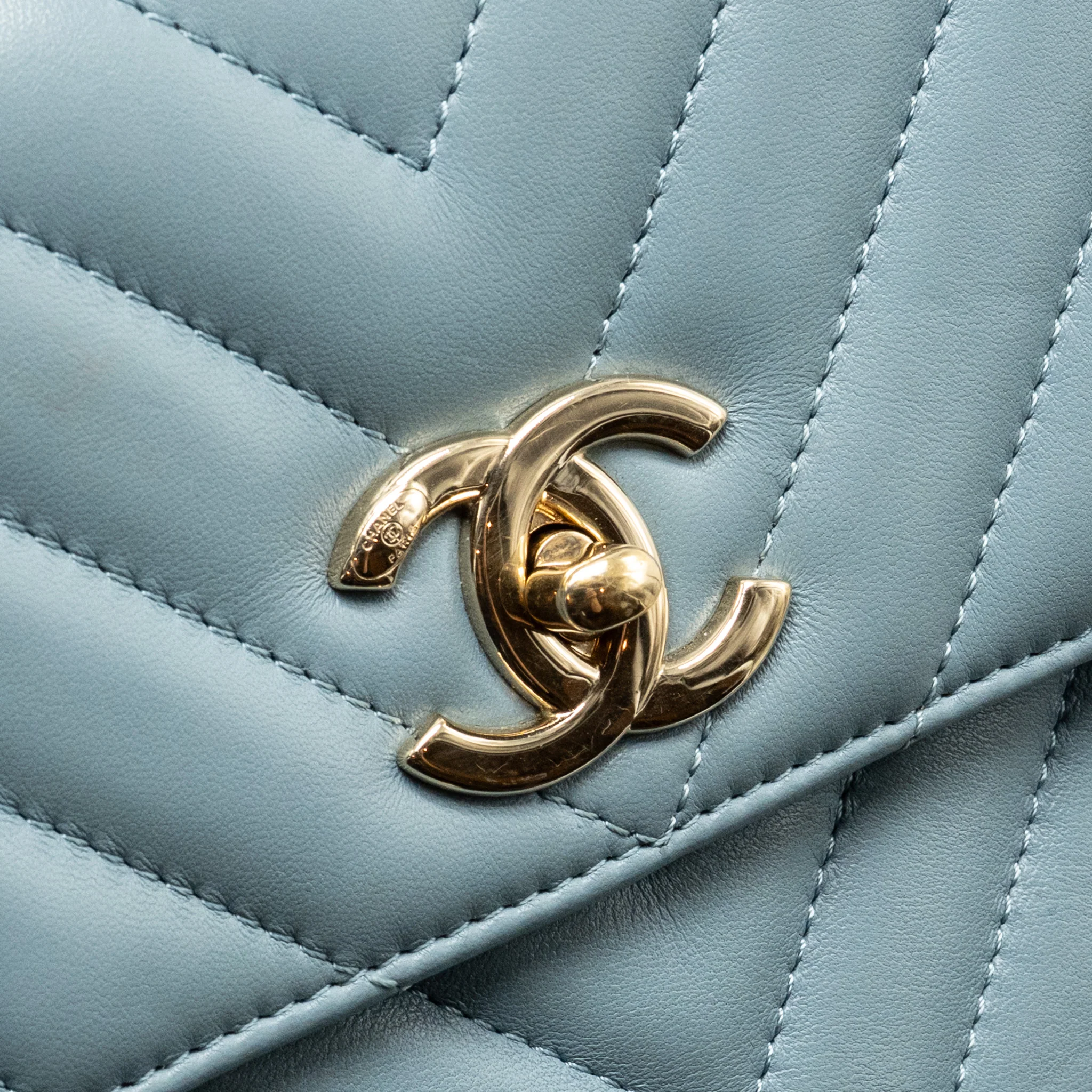 Chanel Top Handle Trendy CC Flap Bag Chevron Lambskin Blue LGHW - Image 14