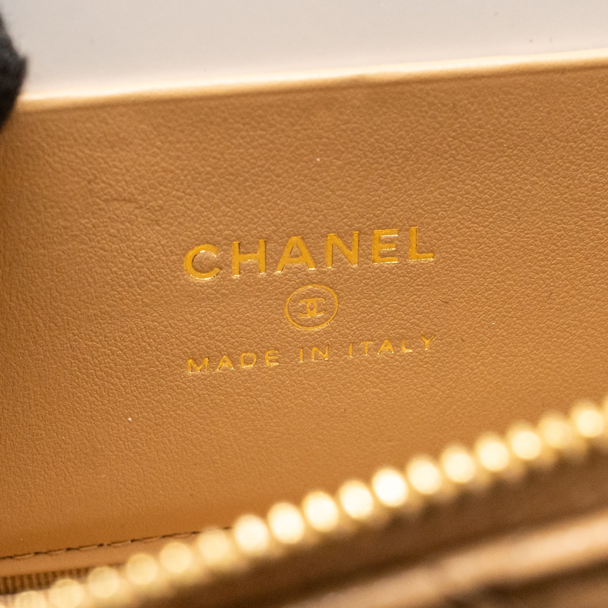 Chanel top handle vanity clutch with chain caviar beige LGHW (microchip) - Image 15