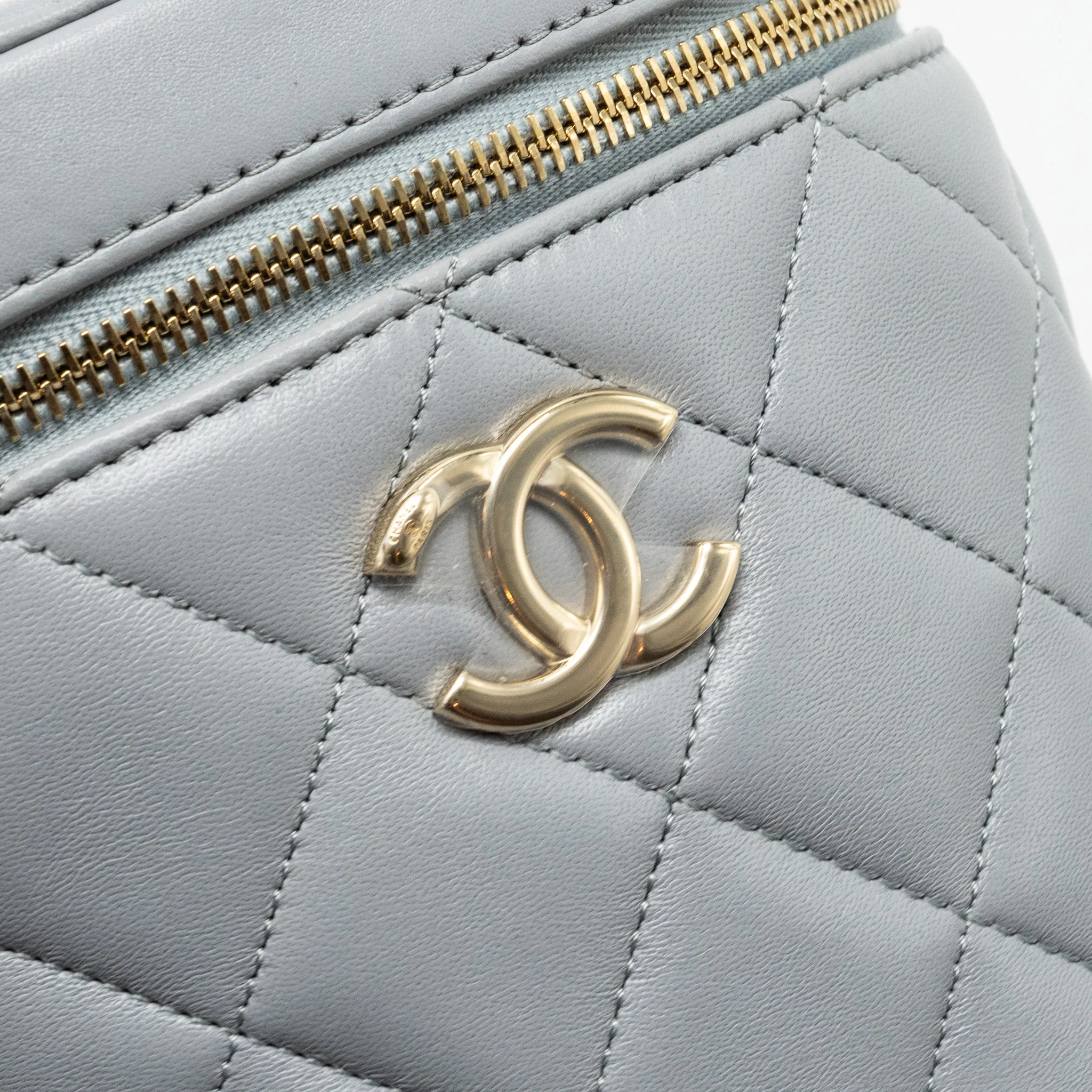 CHANEL Trendy CC Top Handle Vanity With Chain Lambskin Grey LGHW - Image 15