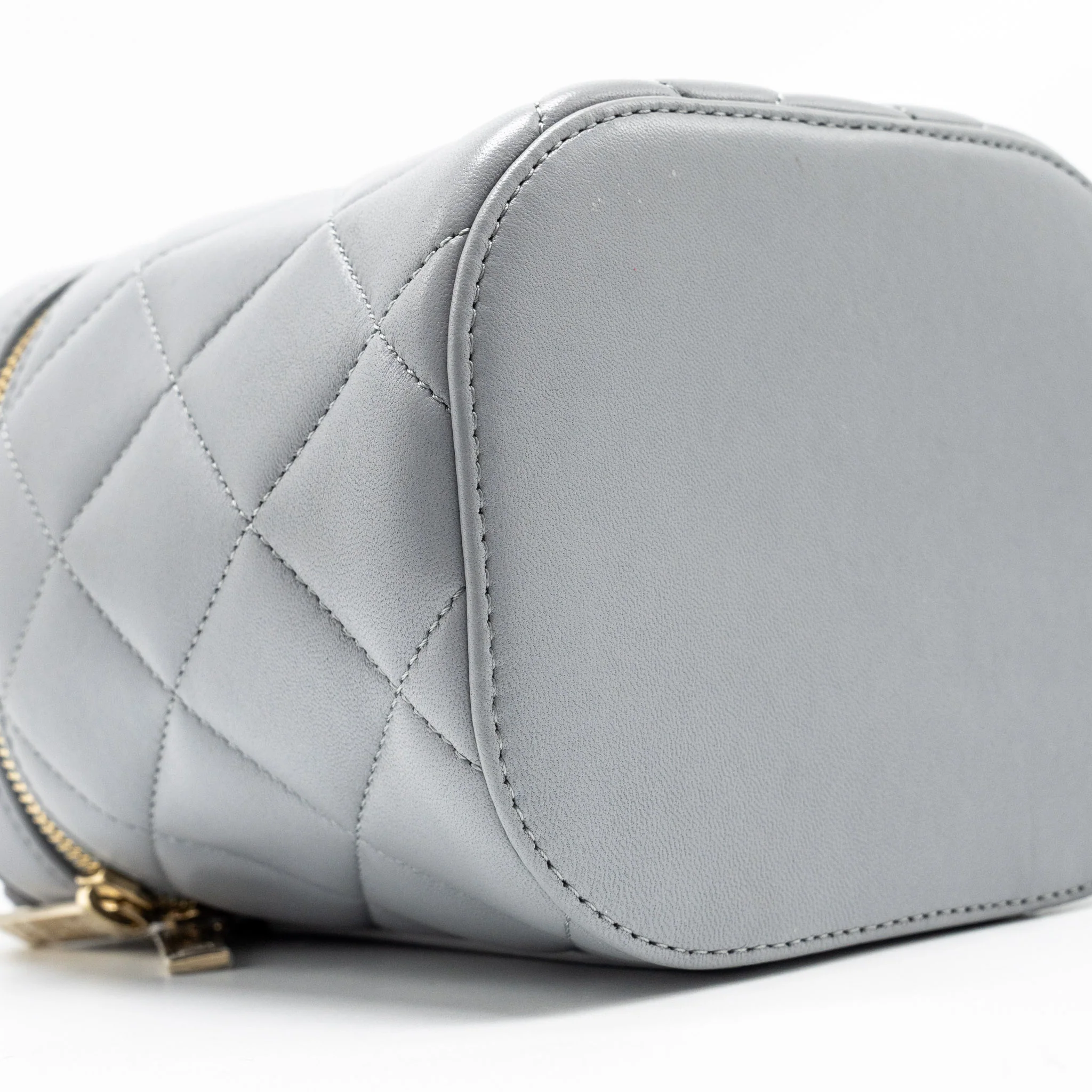 CHANEL Trendy CC Top Handle Vanity With Chain Lambskin Grey LGHW - Image 6