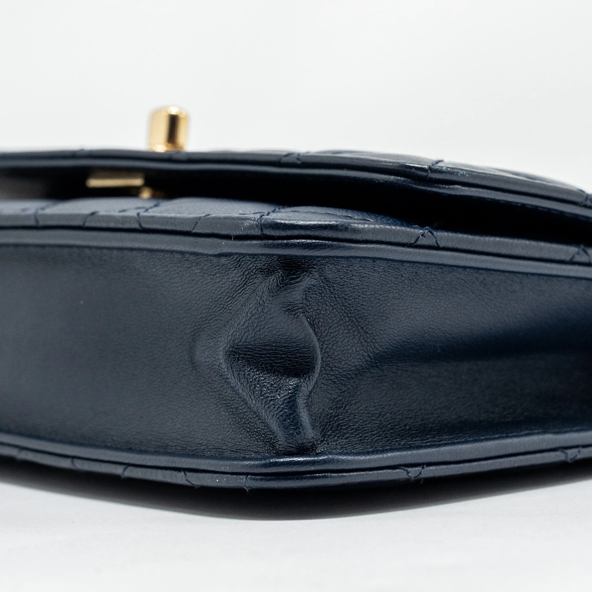 Chanel Trendy CC Wallet On Chain Lambskin Navy LGHW - Image 7
