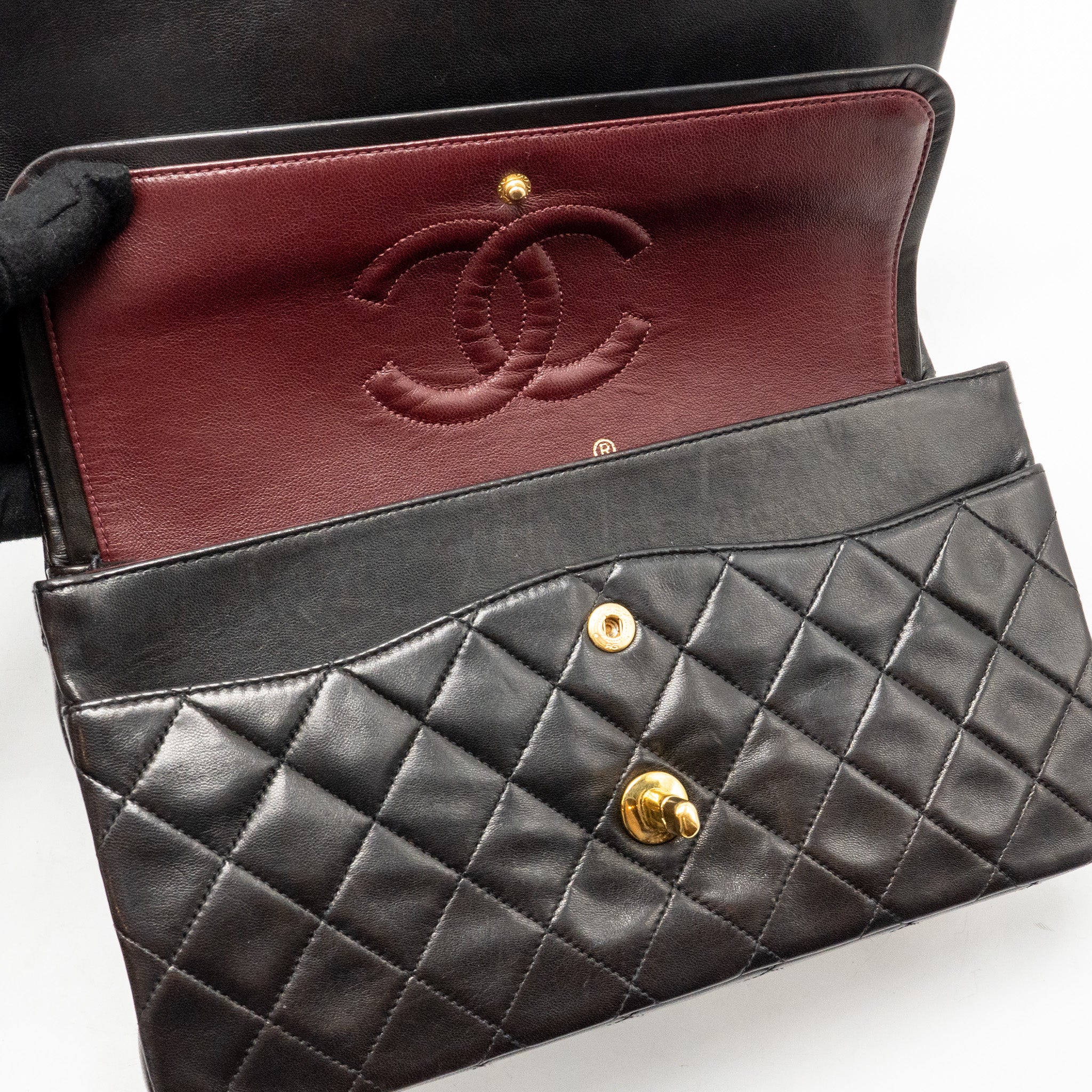 Chanel vintage medium classic double flap bag lambskin dark brown GHW - Image 14