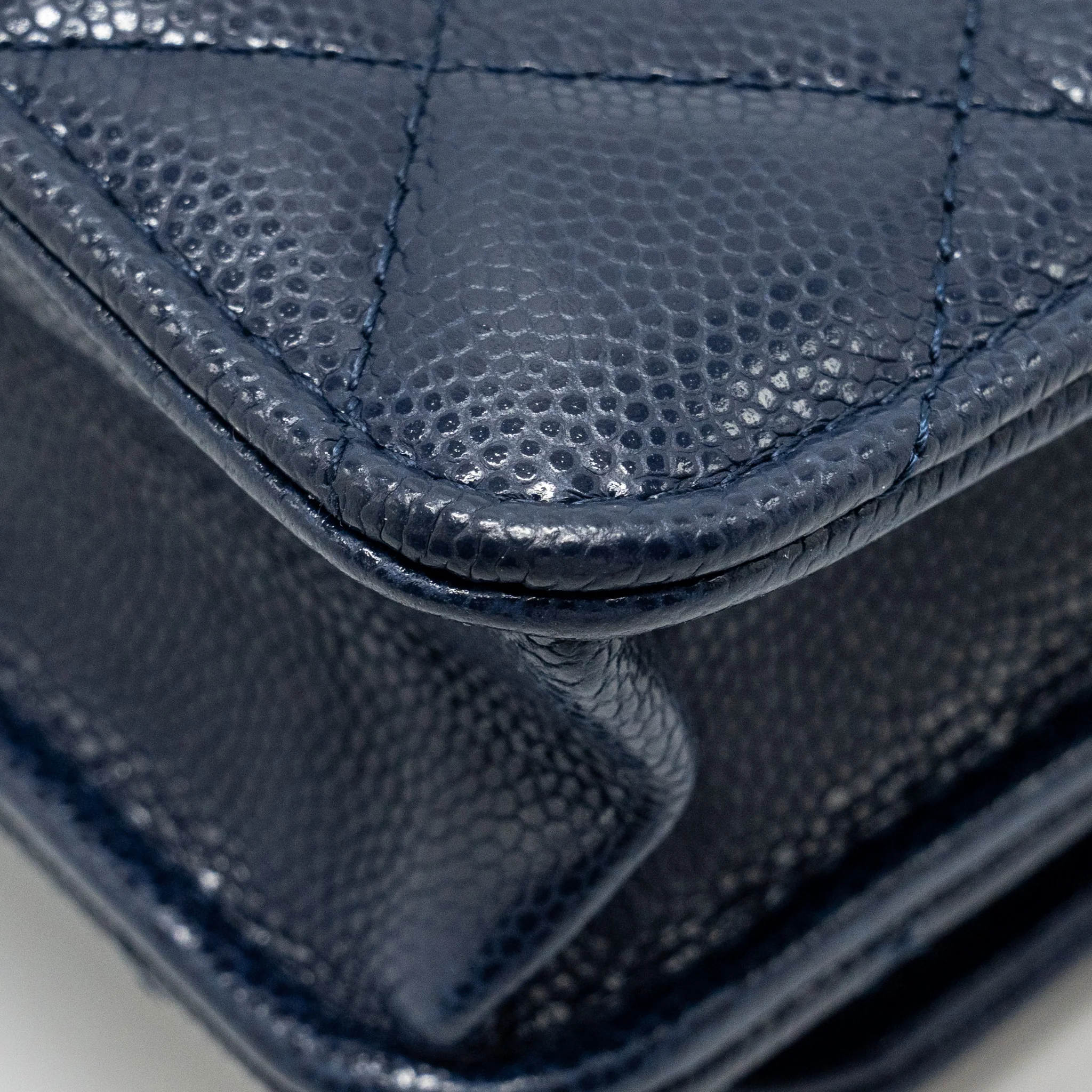 Chanel 22A Twist Your Button Wallet on Chain Caviar Navy GHW (Microchip) - Image 10