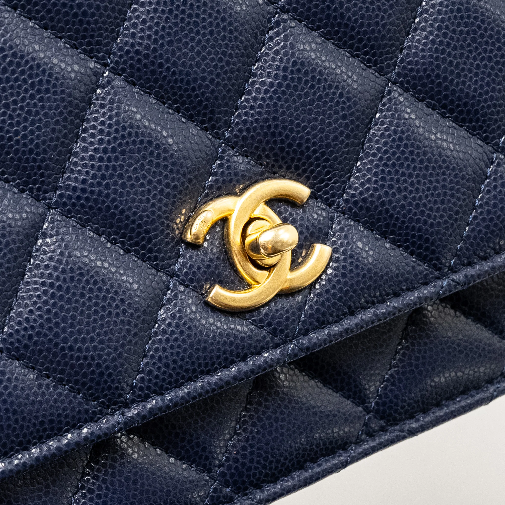 Chanel 22A Twist Your Button Wallet on Chain Caviar Navy GHW (Microchip) - Image 12