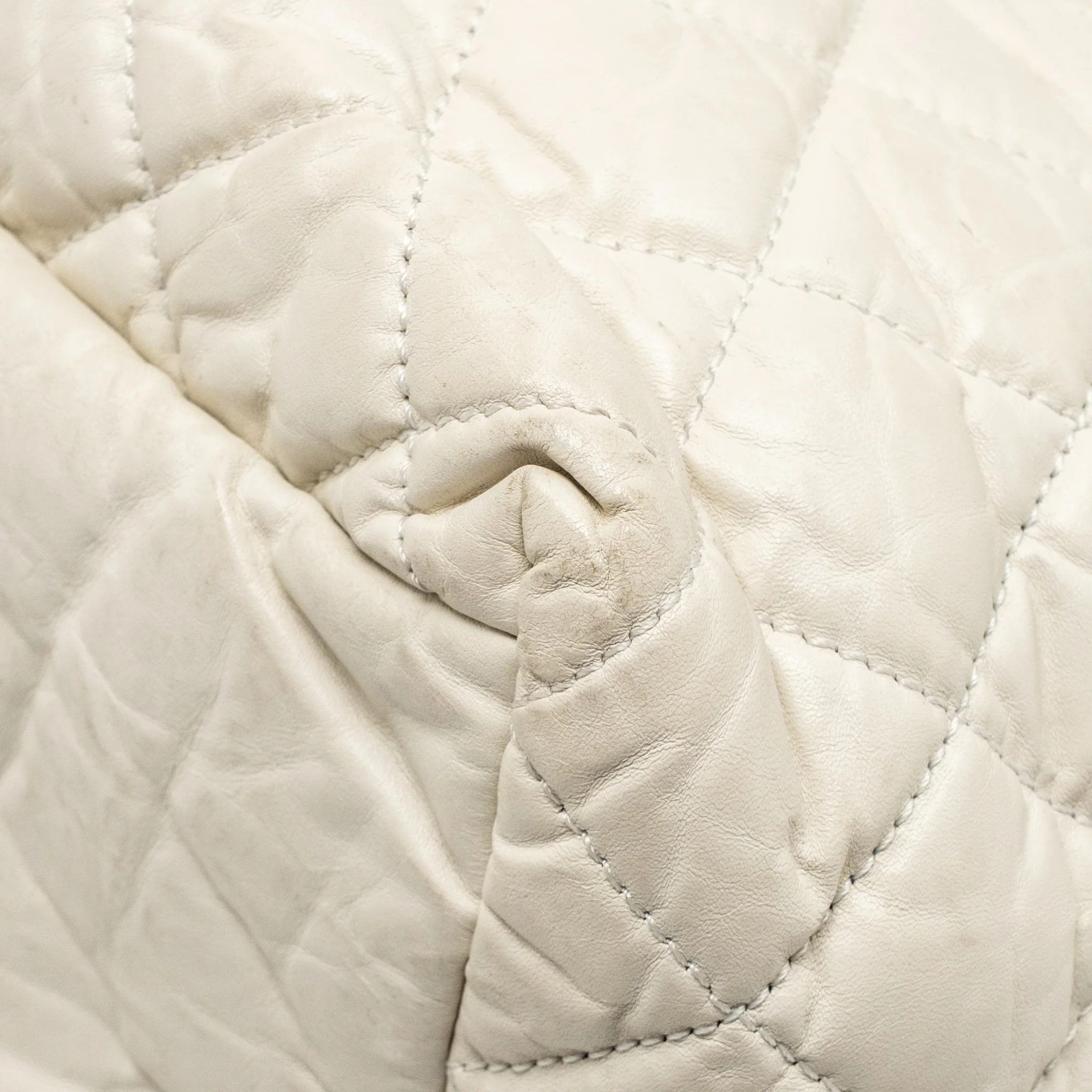 Chanel cocoon travel tote bag calfskin white SHW - Image 10