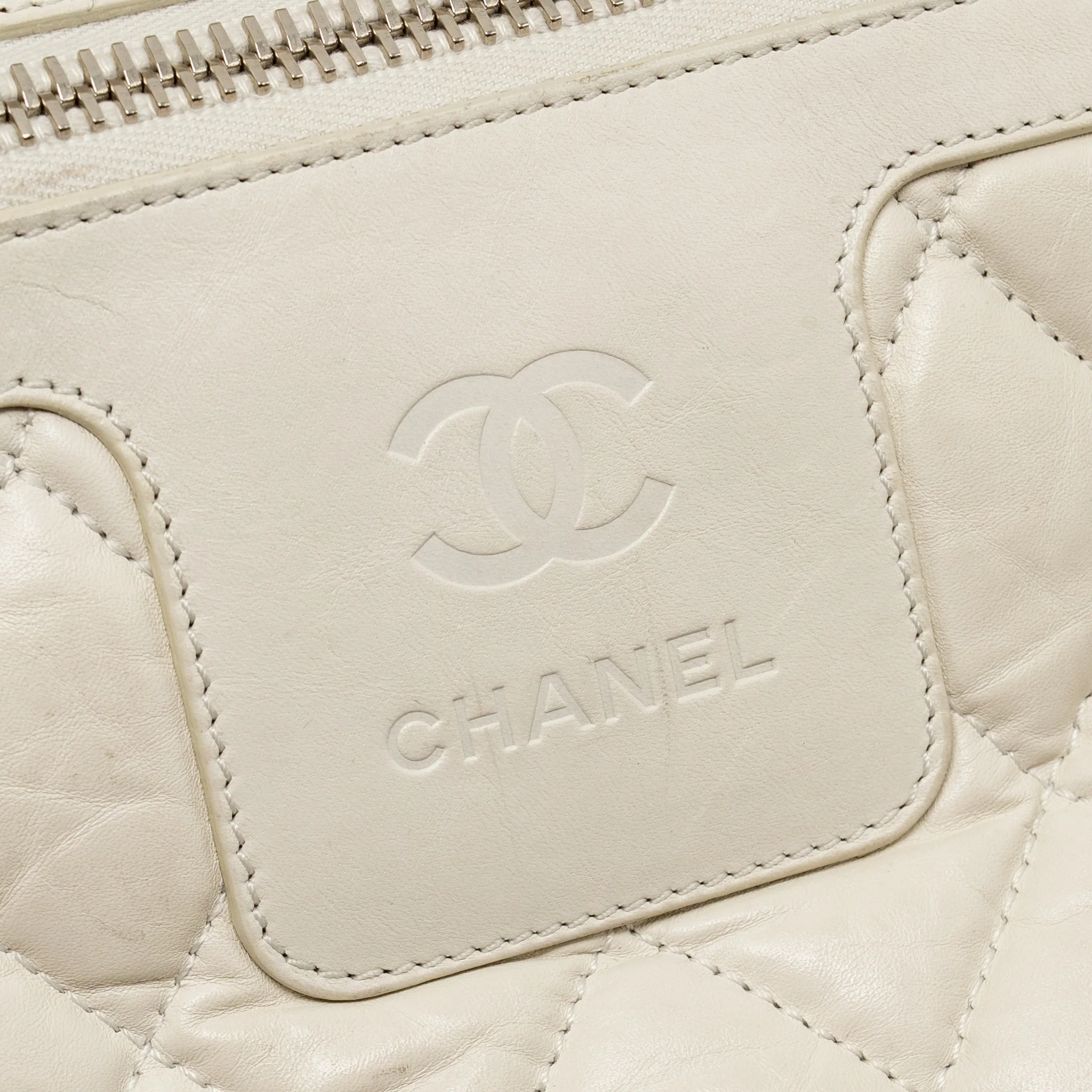Chanel cocoon travel tote bag calfskin white SHW - Image 15
