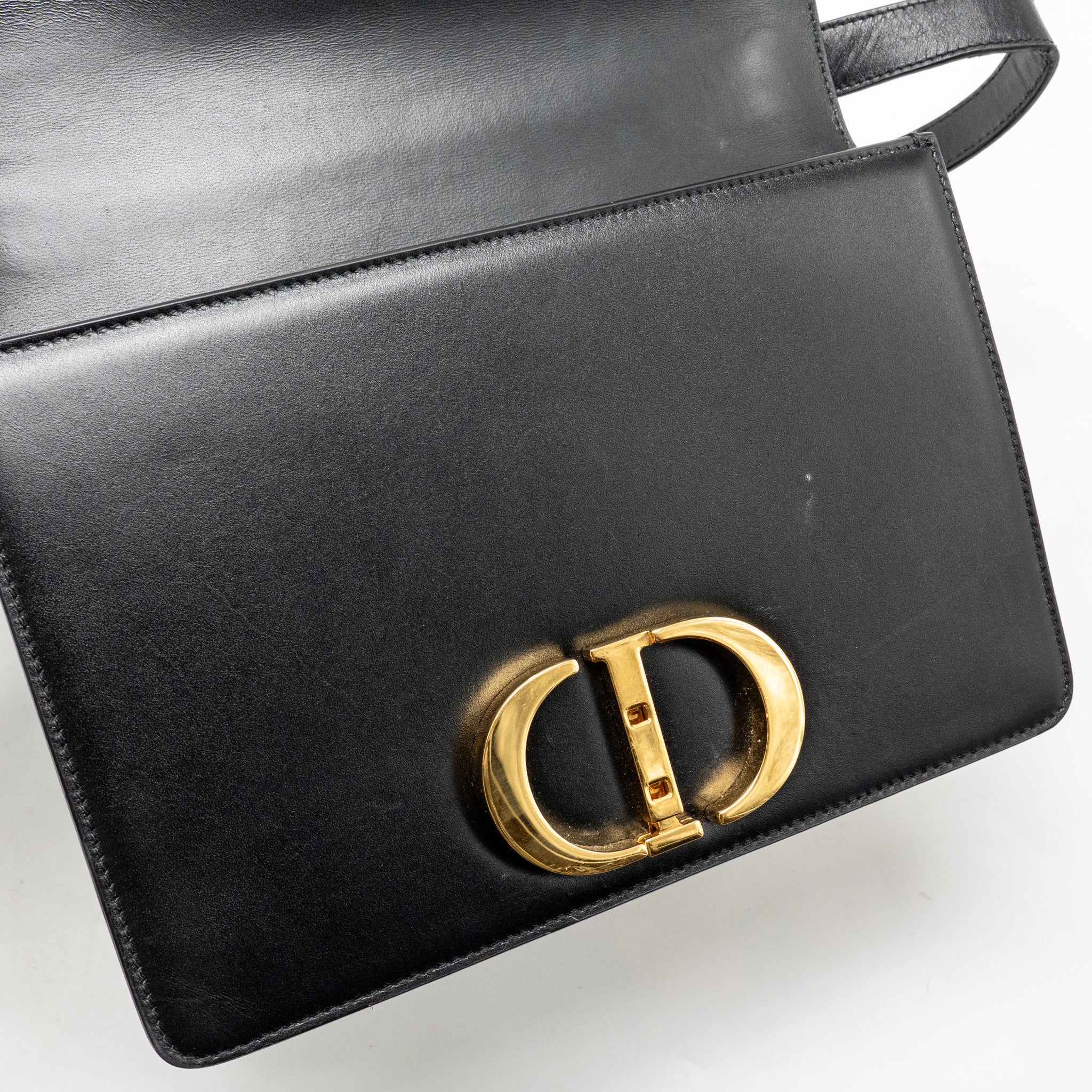 Dior Medium 30 Montaigne Flap Bag Calfskin Black GHW - Image 14