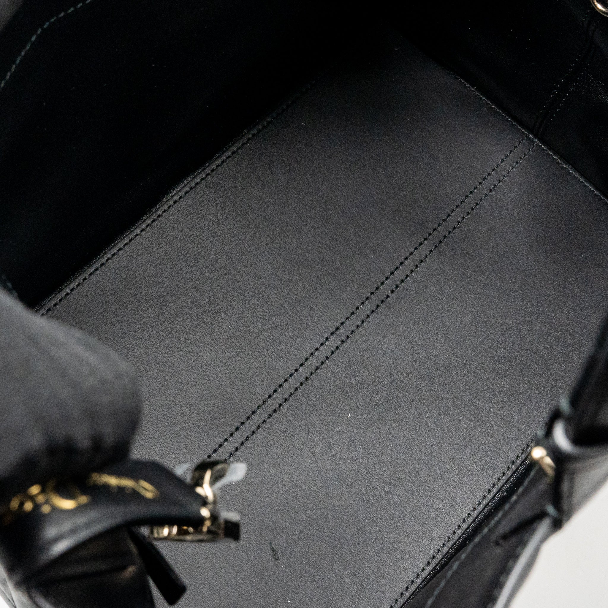 Dior Medium Dior Toujours Tote Bag Macrocannage Calfskin Black LGHW - Image 15