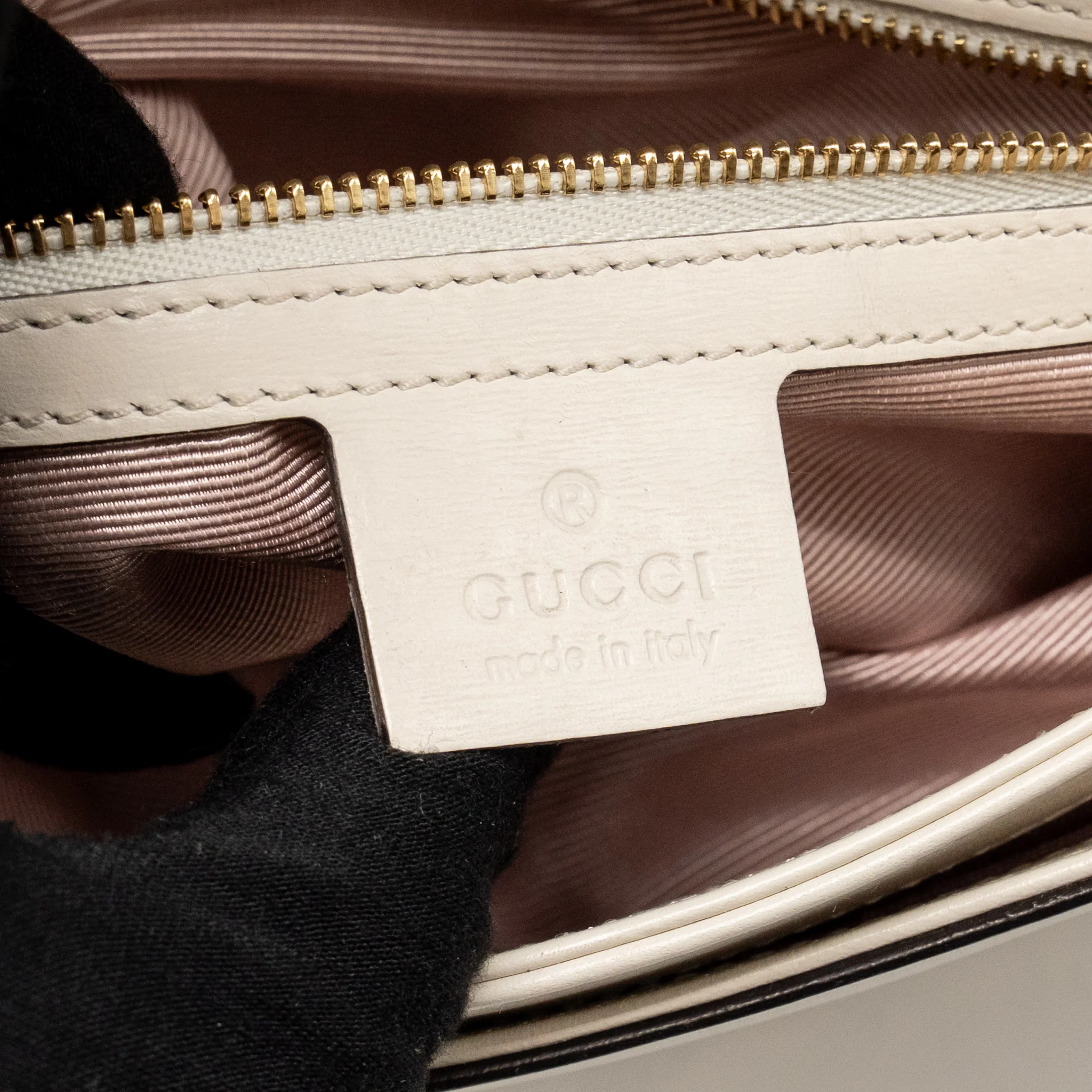 Gucci Small Arli Flap Bag Calfskin White GHW - Image 14