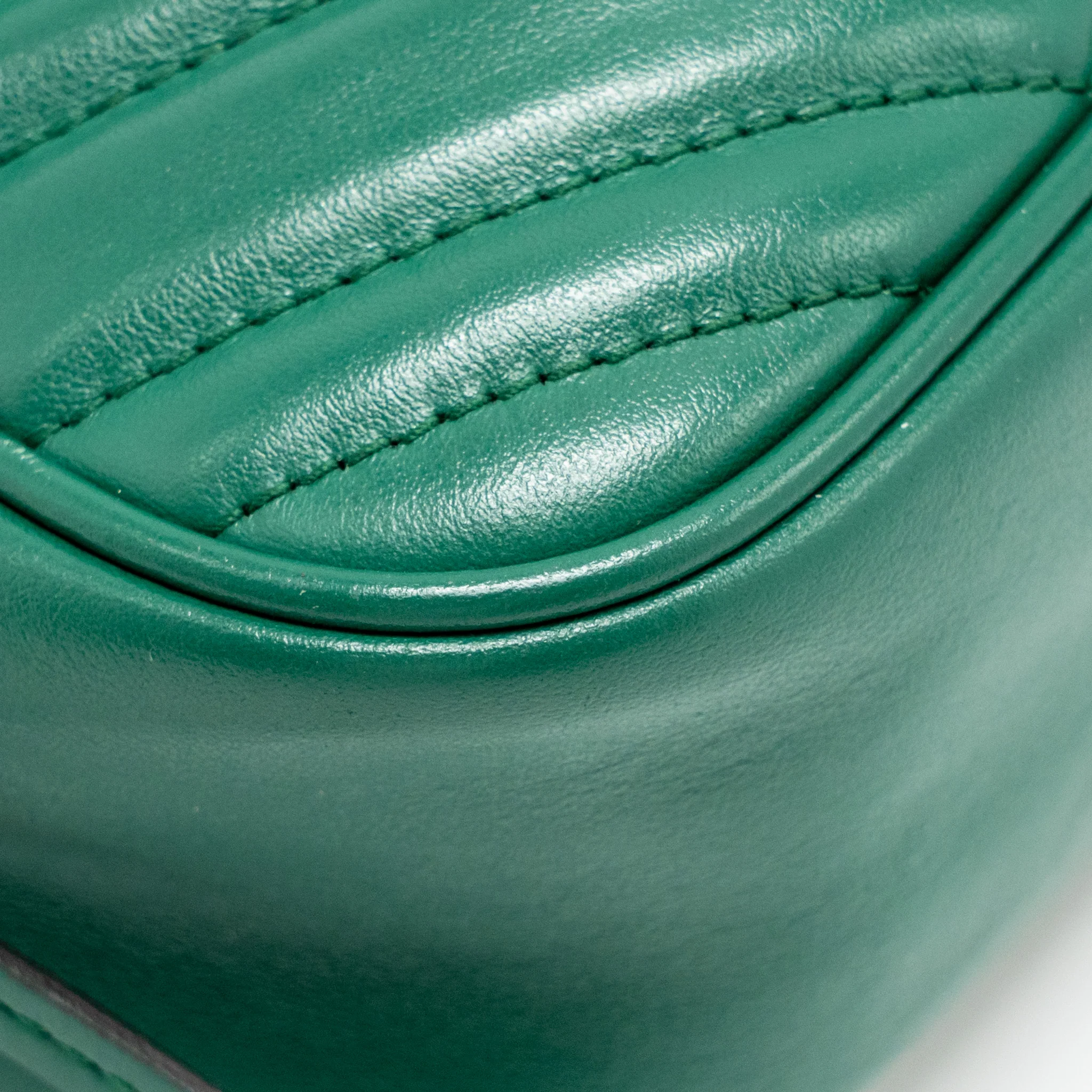 GUCCI Small GG Marmont Crossbody Camera Bag Calfskin Green GHW - Image 11