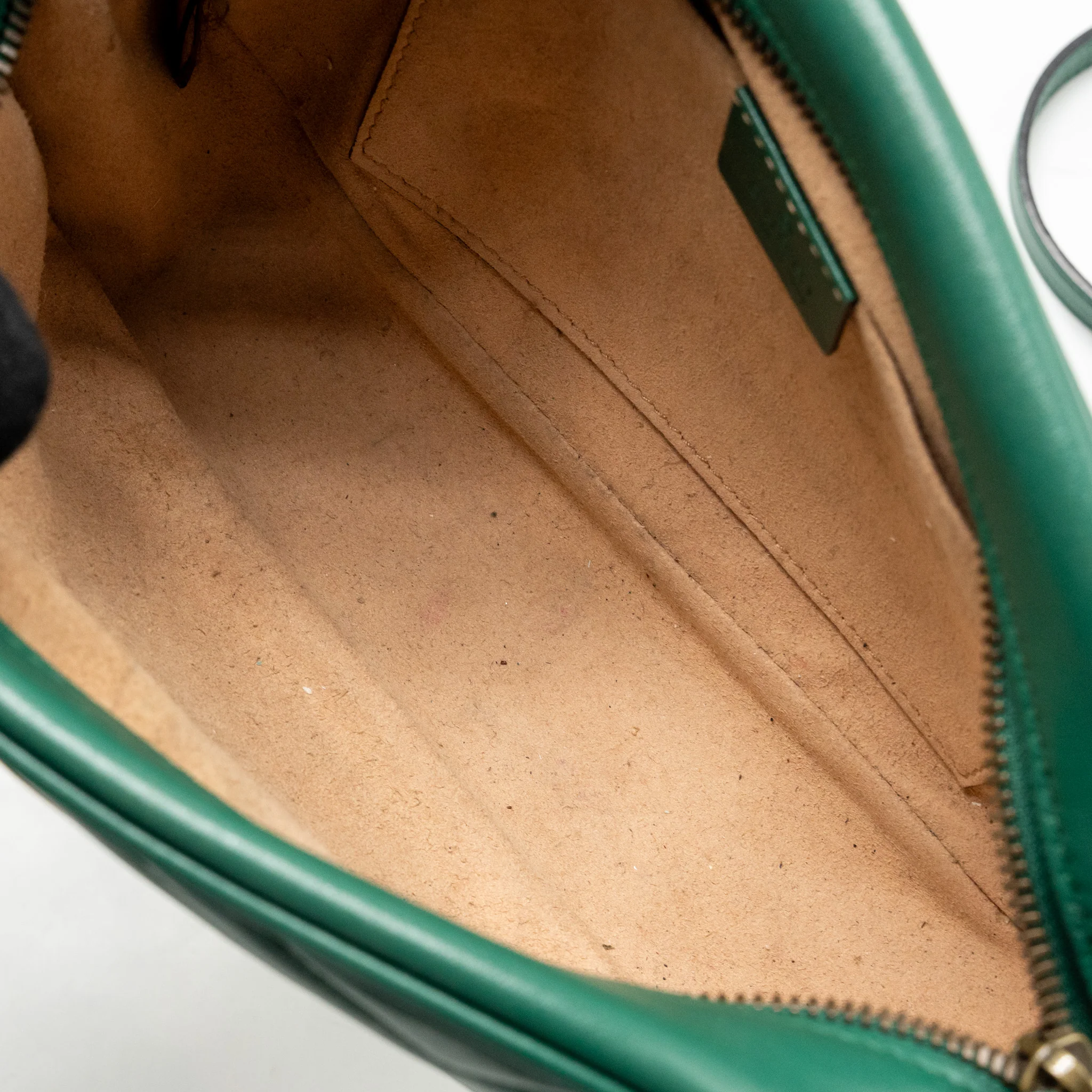 GUCCI Small GG Marmont Crossbody Camera Bag Calfskin Green GHW - Image 13