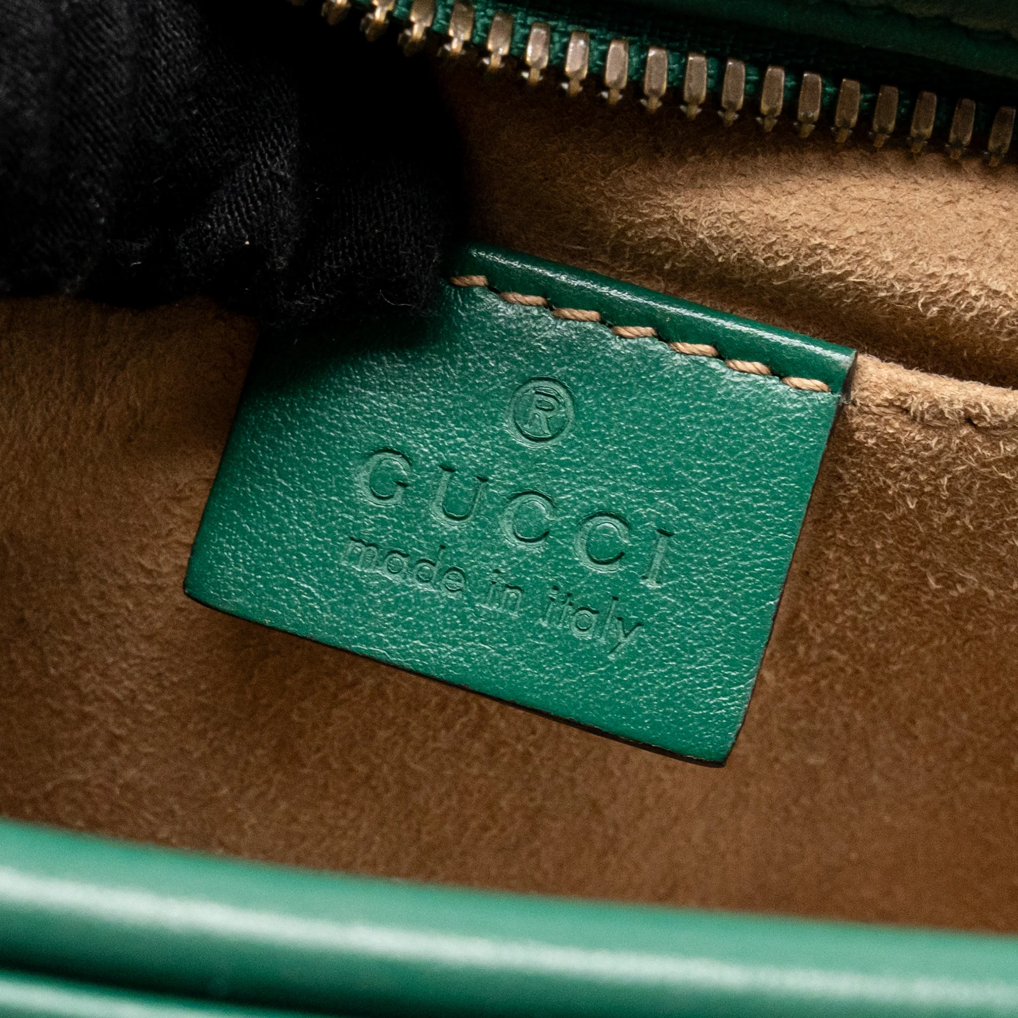 GUCCI Small GG Marmont Crossbody Camera Bag Calfskin Green GHW - Image 14