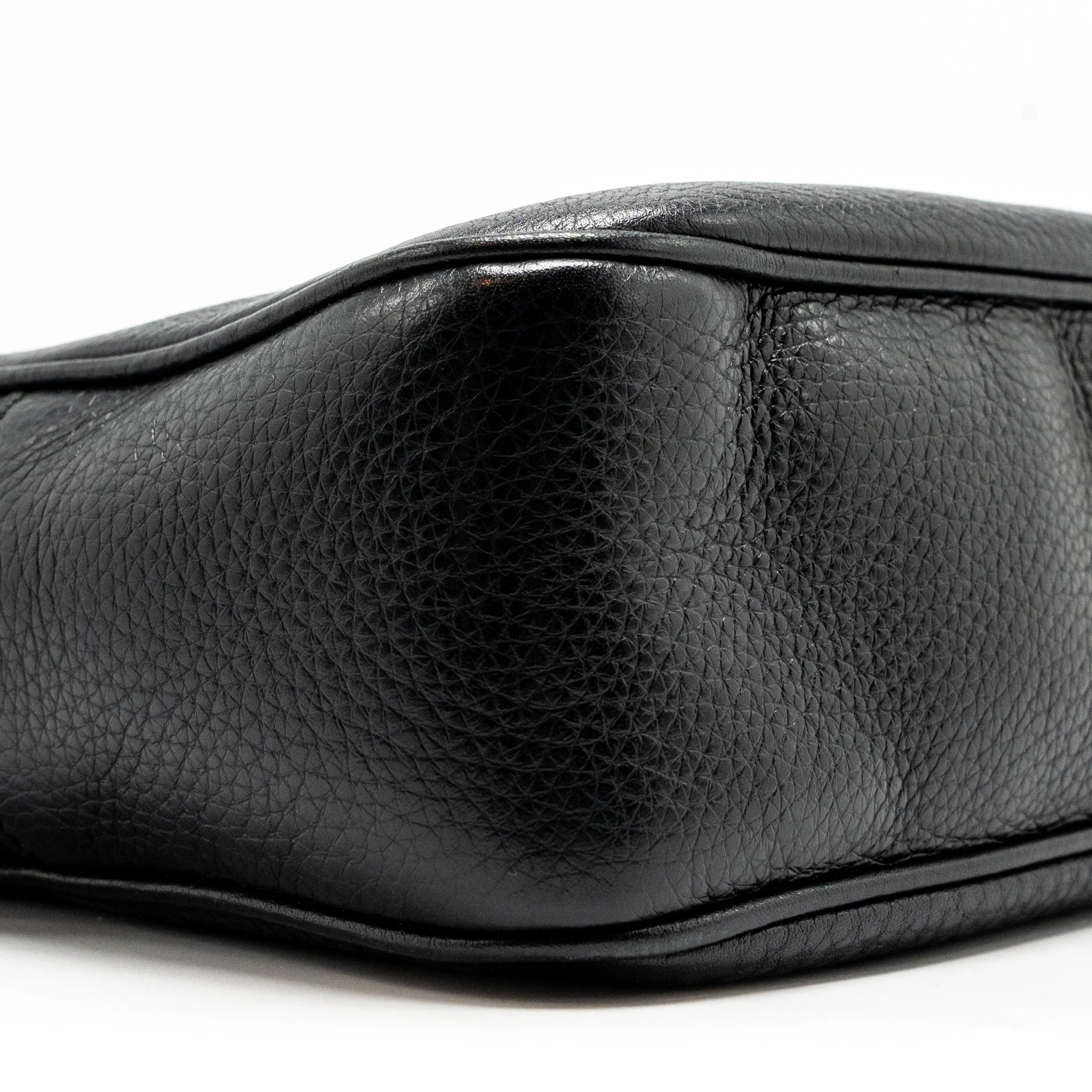 Gucci Soho Disco Camera Crossbody Bag Calfskin Black LGHW - Image 6