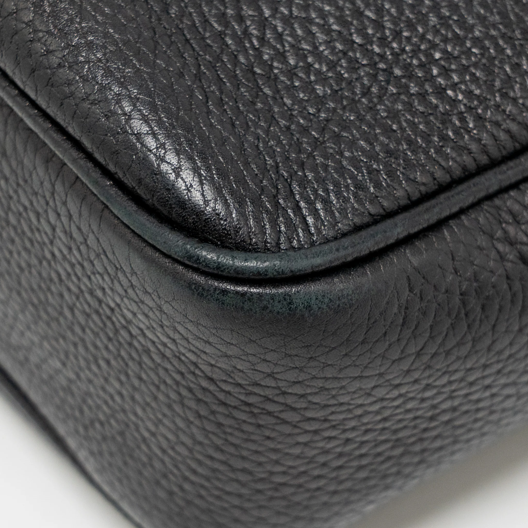 GUCCI Soho Disco Camera Crossbody Bag Calfskin Black LGHW - Image 9